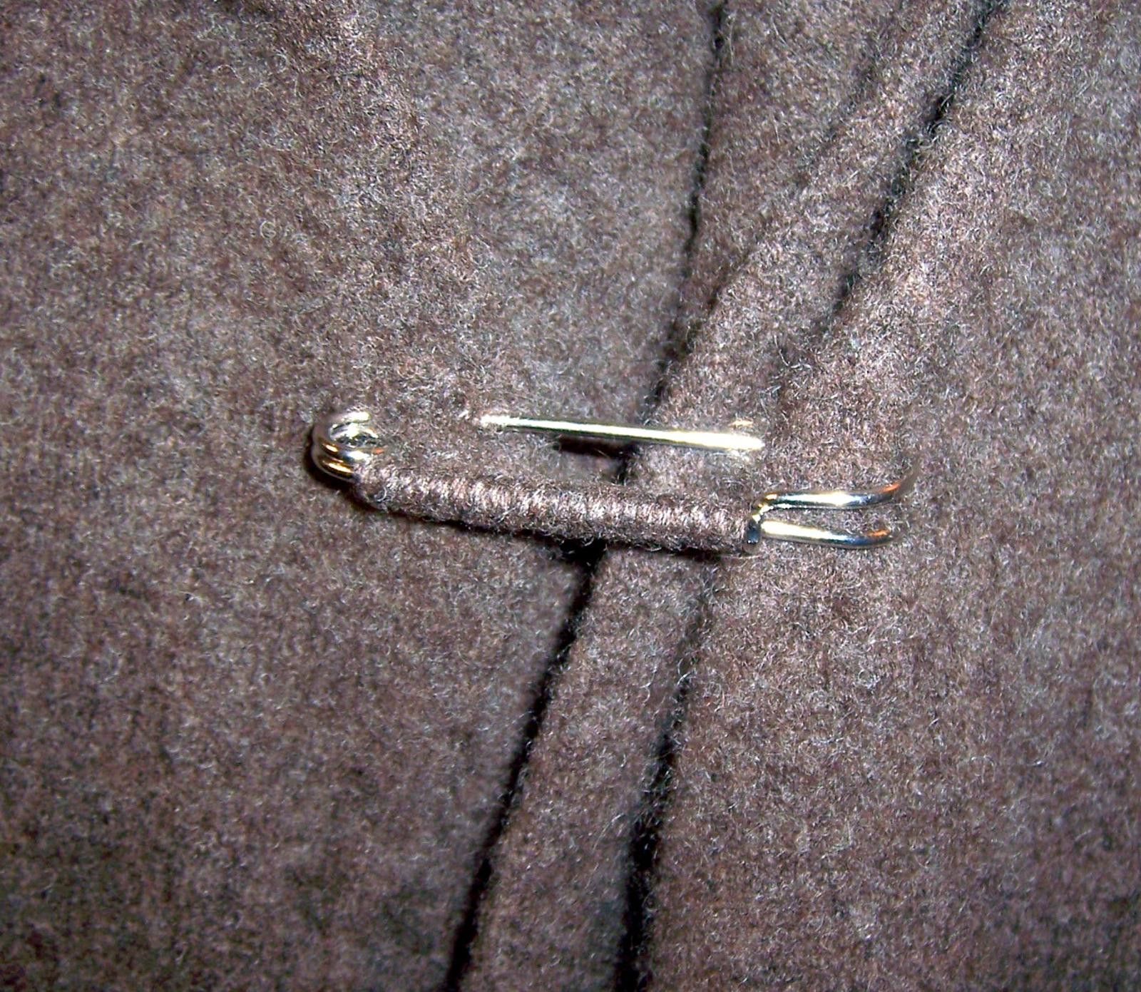 Laundry by Shelli Segal Laundry by Shelli Segal Hooded Cashmere Cardigan - L - Brown Size L / US 10 / IT 46 - 3 Thumbnail