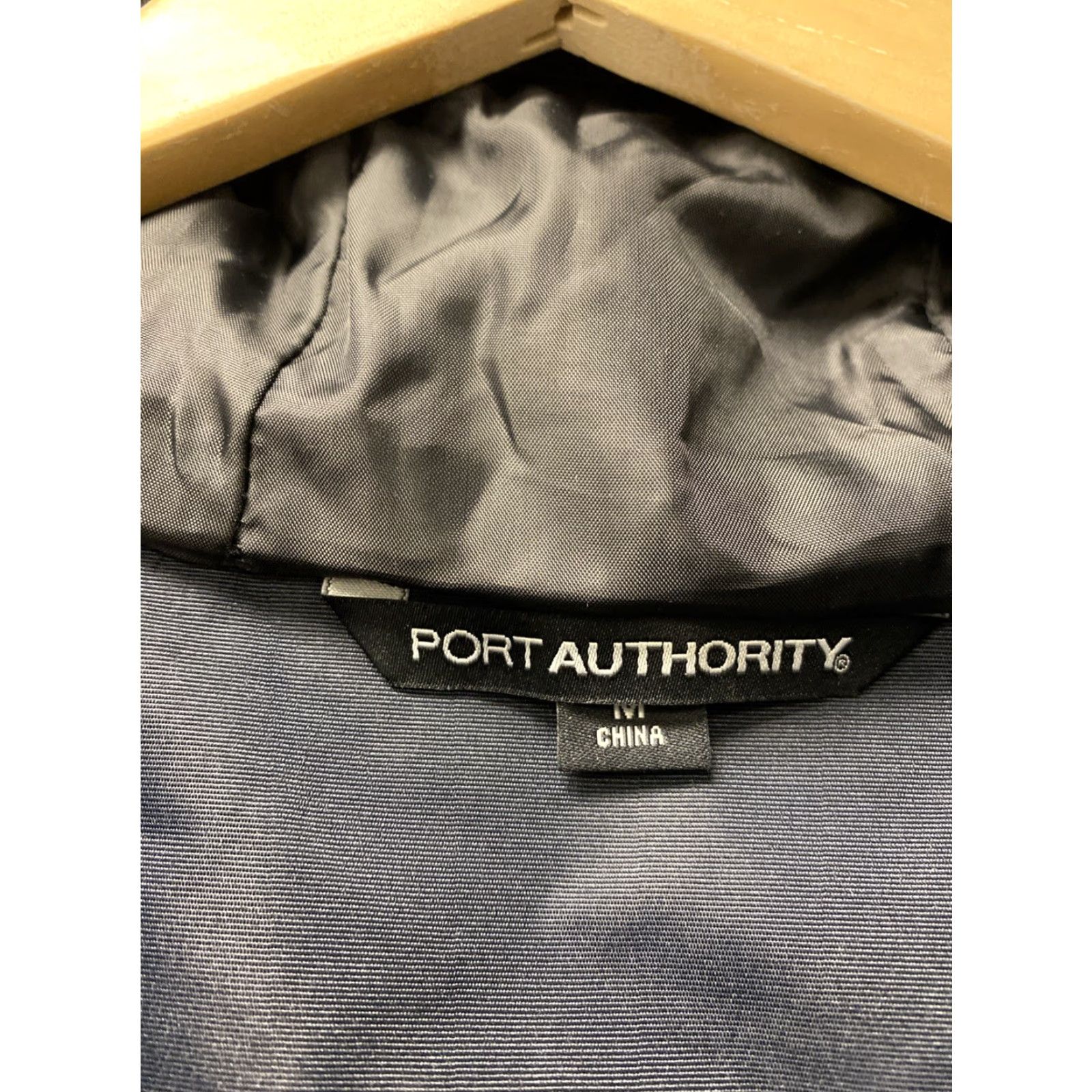 Port Authority Port Authority Jacket Men’s M Black Cal Poly Pomona Hooded Insulated Warm /0167 Size US M / EU 48-50 / 2 - 4 Thumbnail