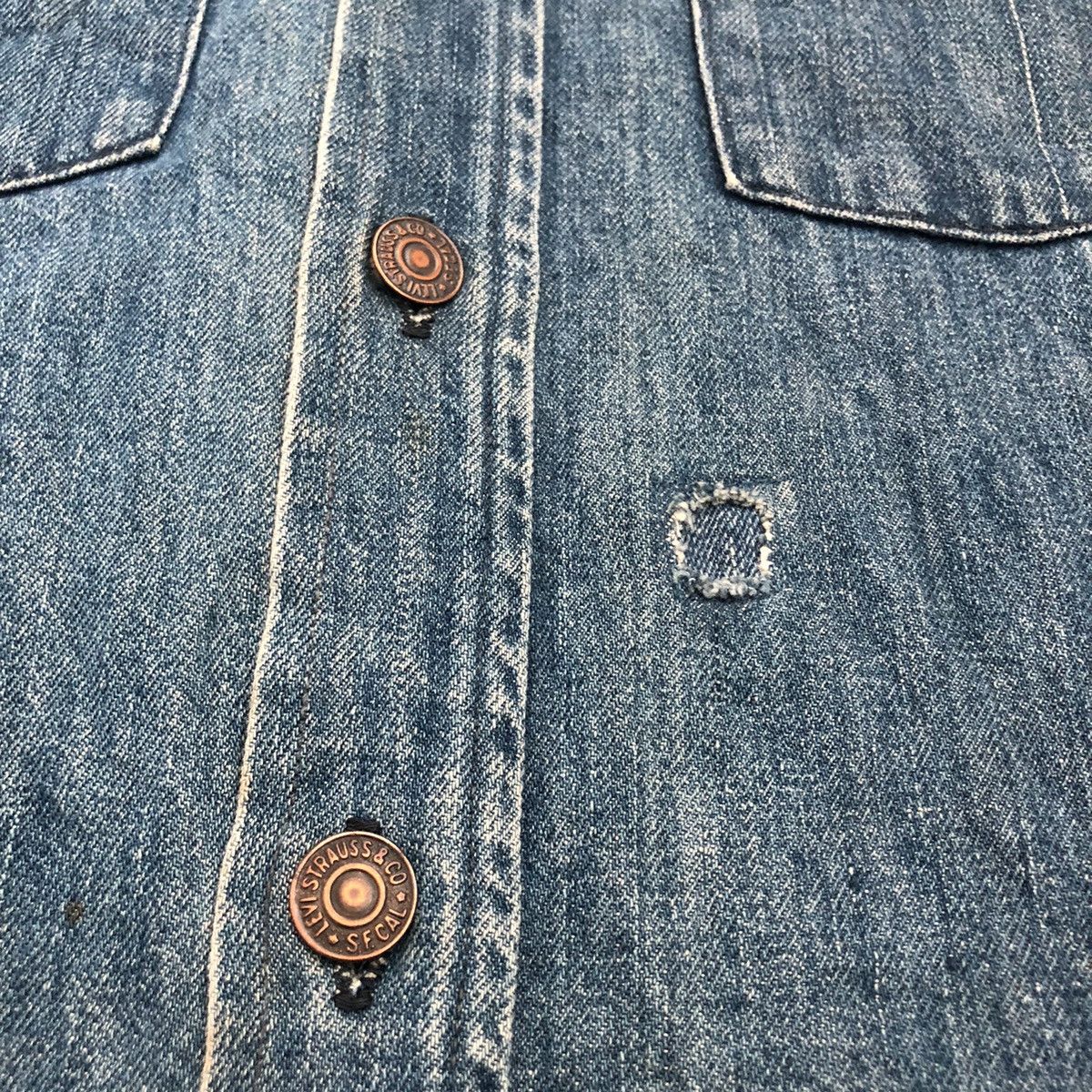 Levi's × Vintage Vintage 70’s Levi’s Button Front Denim Shirt Heavy Size US M / EU 48-50 / 2 - 9 Thumbnail