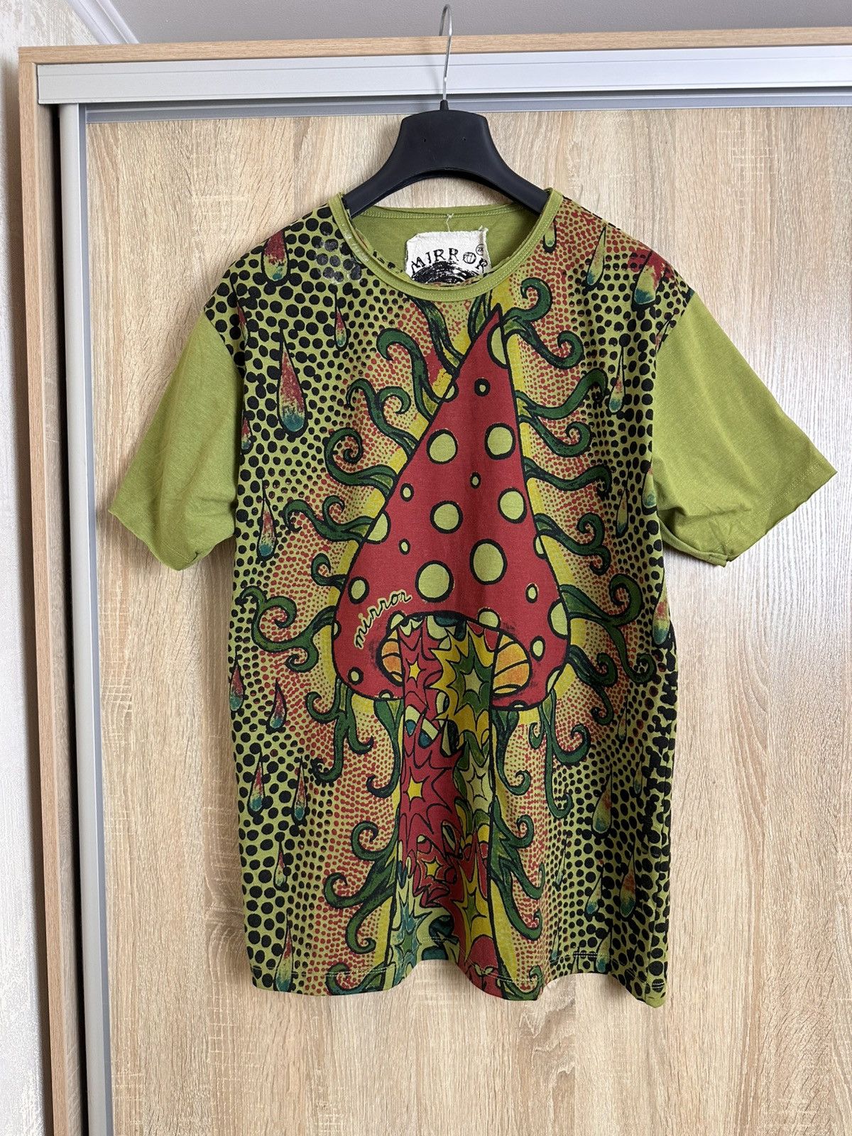 Japanese Brand 🔥 Mirror LSD Mushroom Multicolour All Print Vintage T Shirt Size US XXL / EU 58 / 5 - 2 Thumbnail
