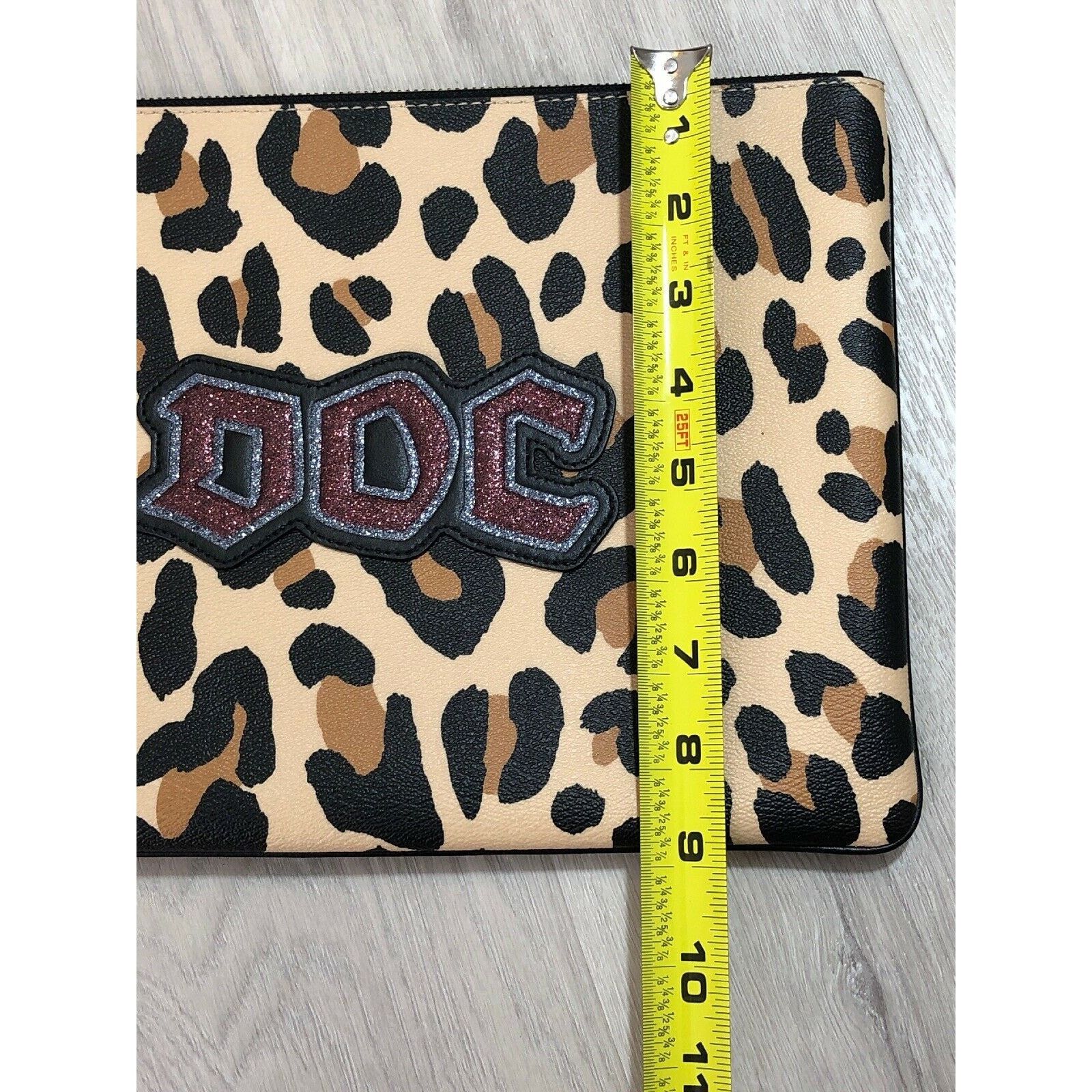 Coach Disney X Coach Snow White Glitter DOC Large Clutch Pouch Size ONE SIZE - 7 Thumbnail