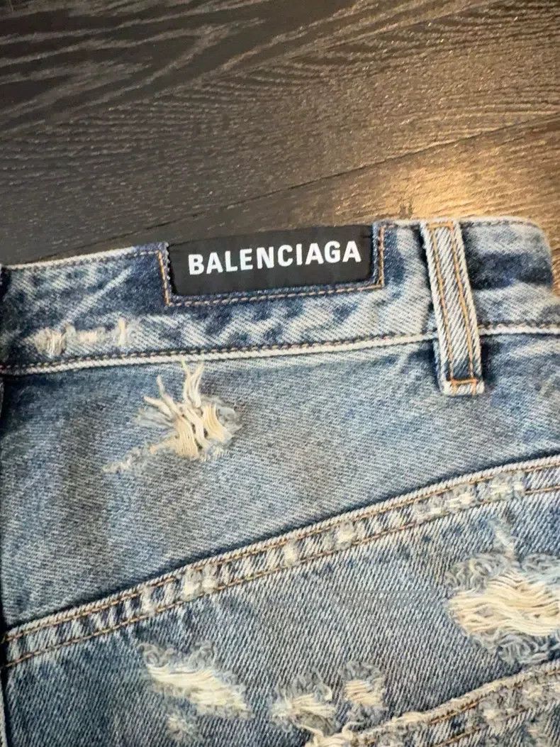 Balenciaga Balenciaga size XXS Jeans Size US 27 - 3 Thumbnail