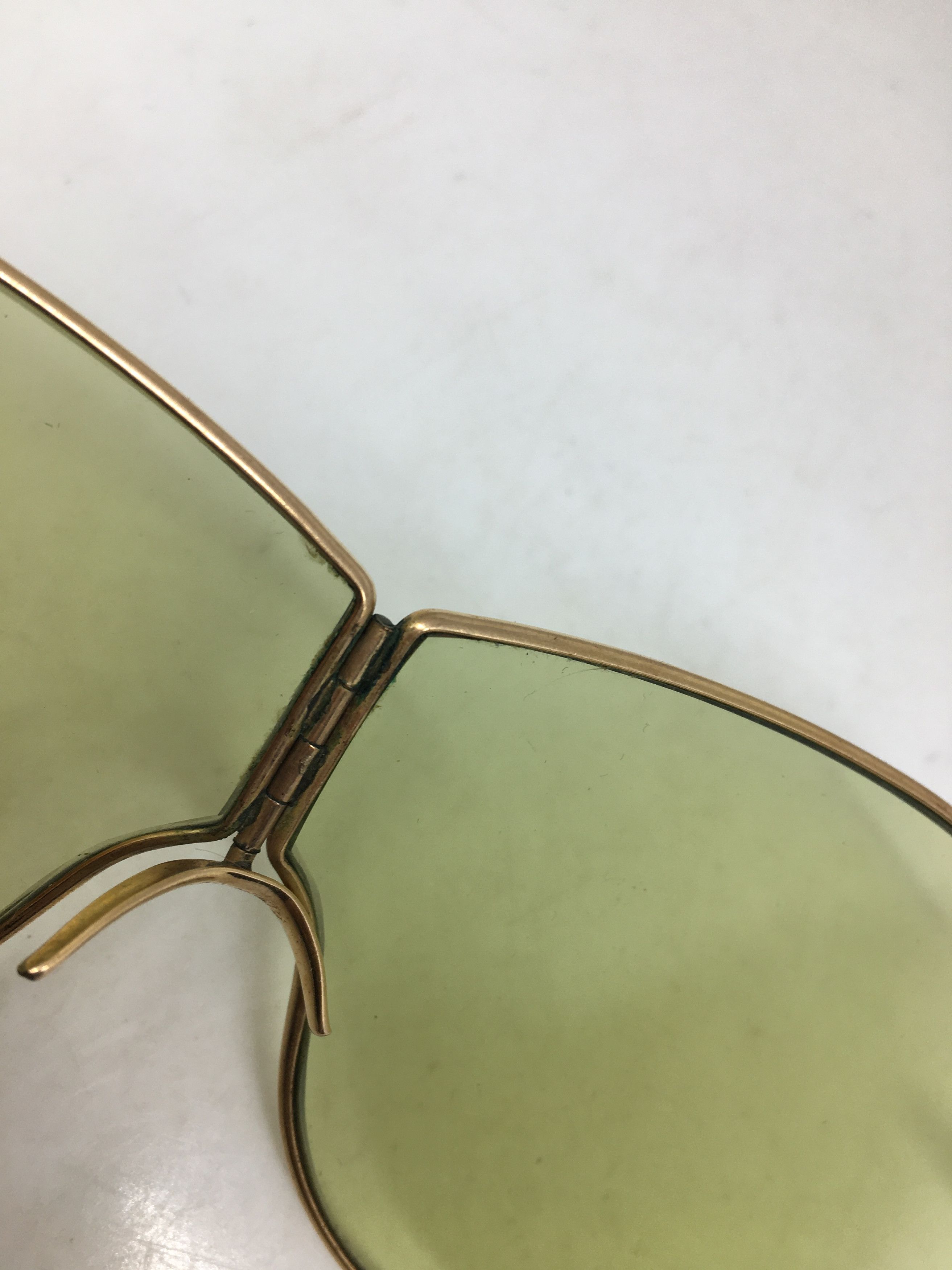 Other '11 MOD MOTORING AUTOGLAS ROLLED GOLD SUNGLASSES U.S.A. Size ONE SIZE - 5 Thumbnail