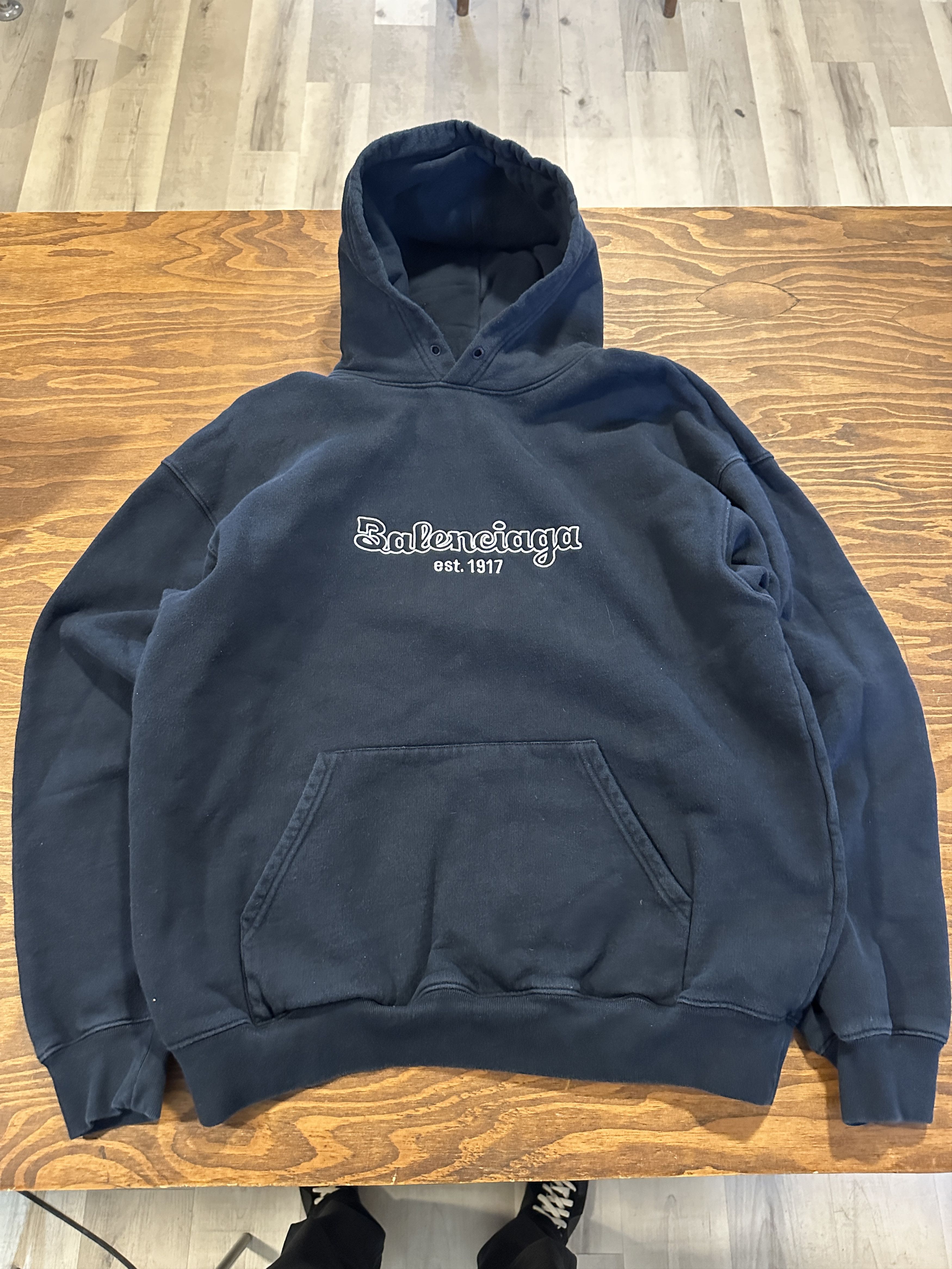 Balenciaga est 1917 Hoodie