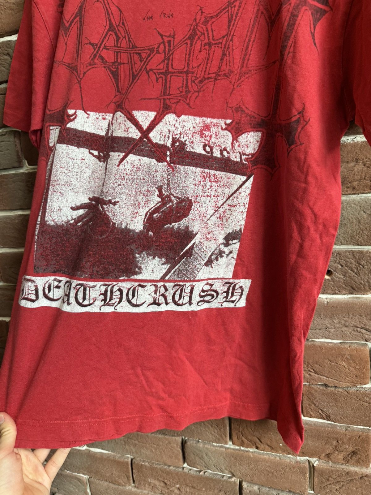 Band Tees Rare Vintage 00s Mayhem Deathcrush Red Black Metal Tshirt L Size US L / EU 52-54 / 3 - 5 Thumbnail