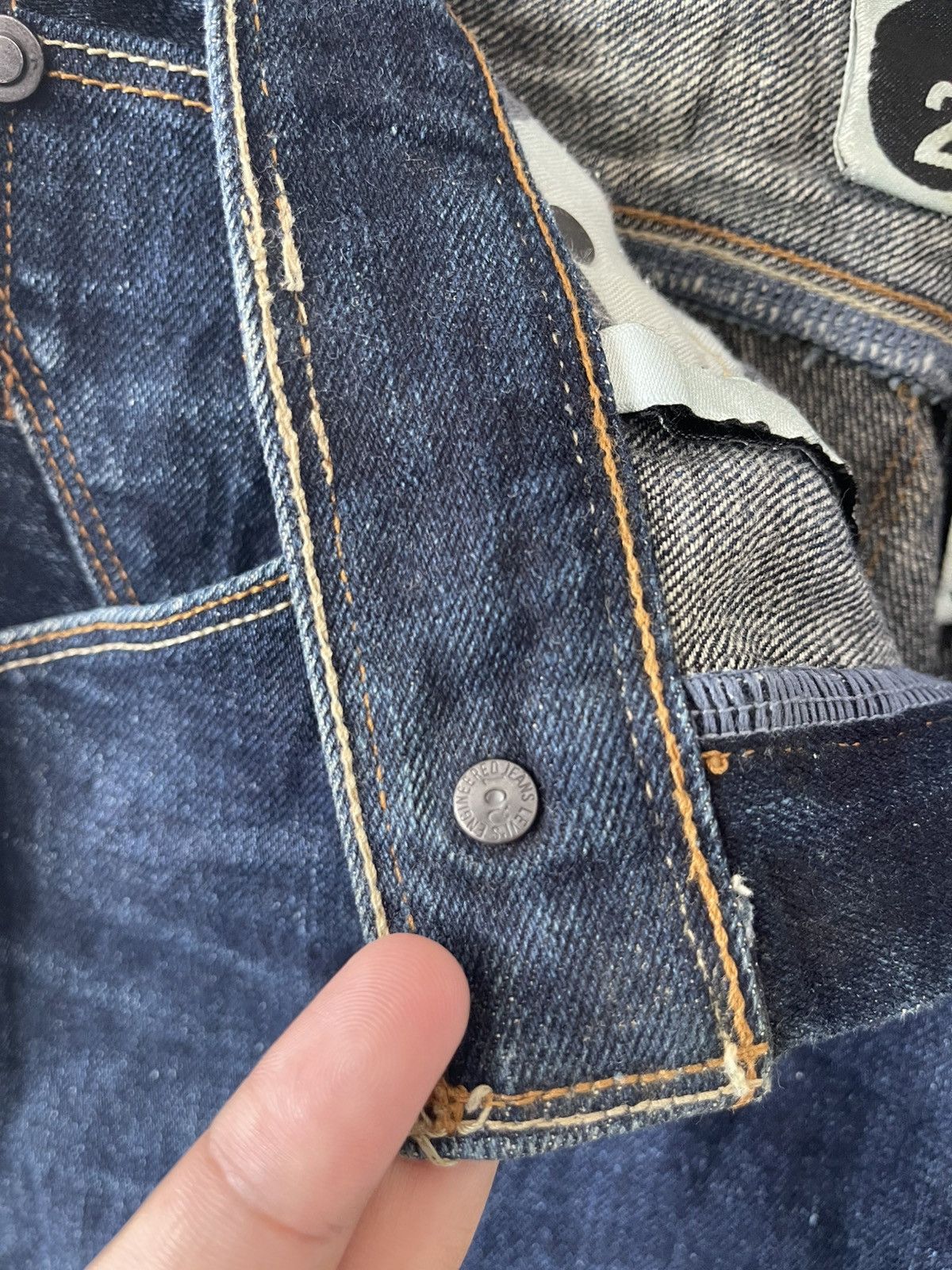 Levi's Vintage Clothing Rare Vintage LEVIS ENGINEERED JEANS June 9th 1999 Twist Leg Size 29" - 17 Thumbnail