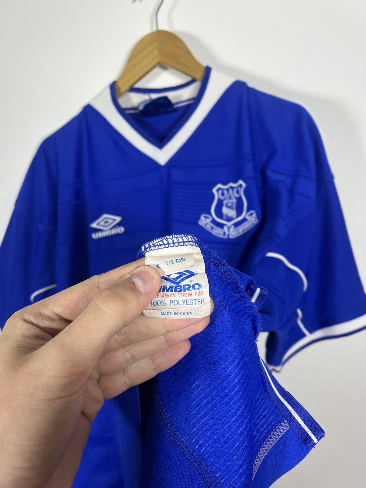 Umbro Umbro Everton Football Jersey Home 1999 Vintage Streetwear Size US XL / EU 56 / 4 - 10 Thumbnail