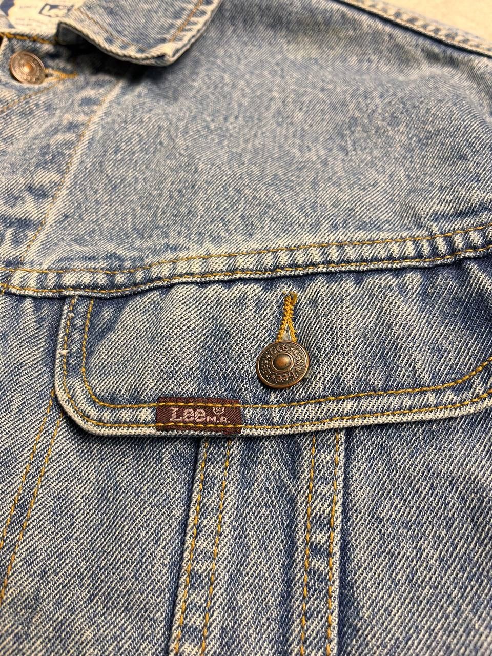 Vintage Vintage 90s Eagle Custom Lee Denim Jeans Jacket Y2K L Size US L / EU 52-54 / 3 - 4 Thumbnail