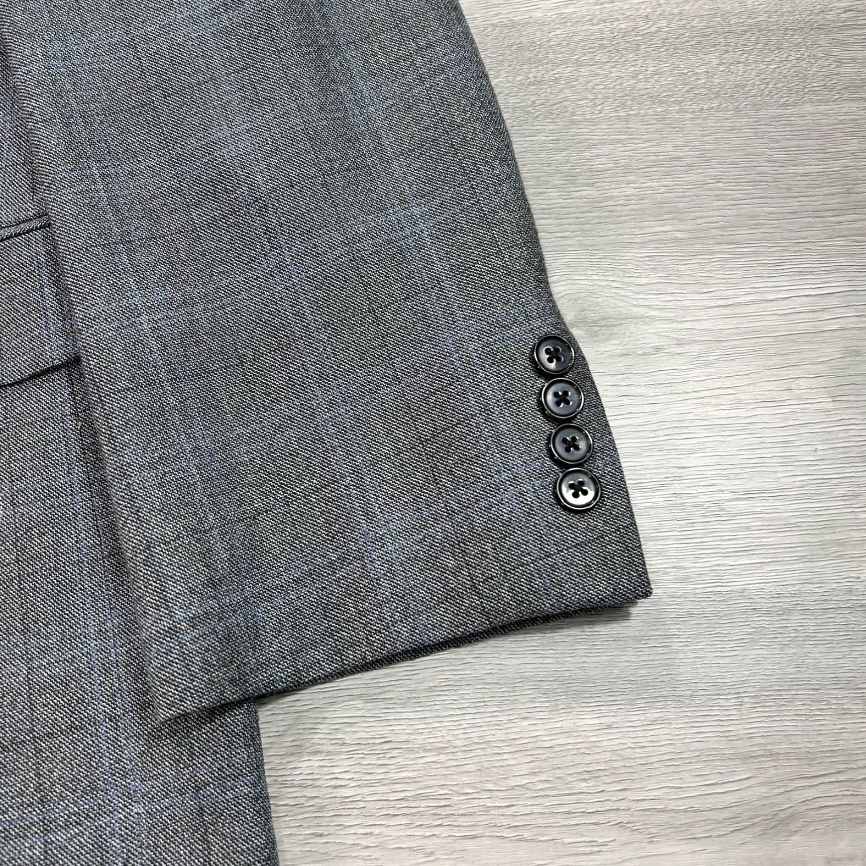 Ralph Lauren VINTAGE Lauren Ralph Lauren Blazer Mens 46R Gray Silk Wool Plaid 2 Button Double Vent Size 46R - 5 Thumbnail