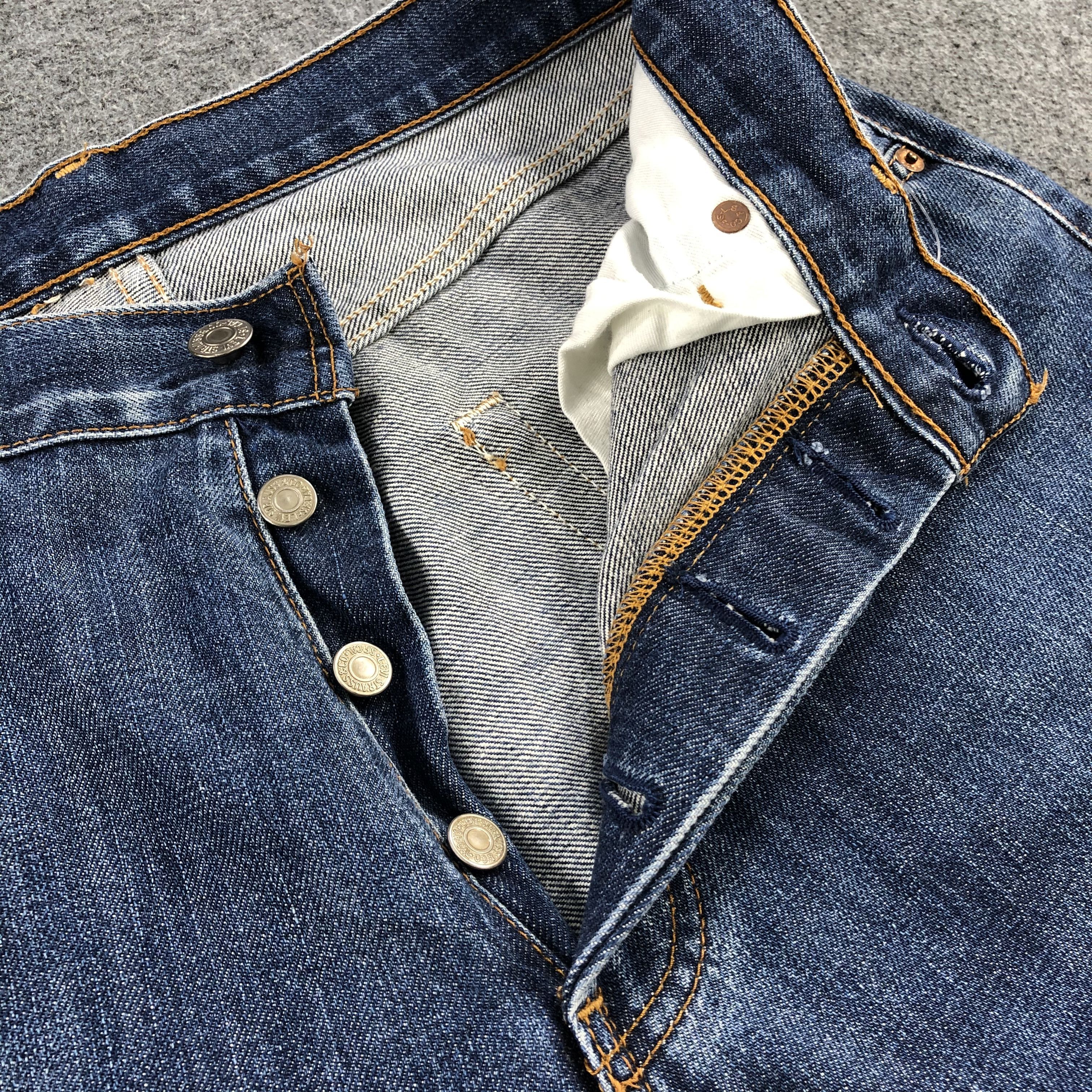Levi's 90s Vintage Blue Wash Levis 513 Jeans-J1834 Size US 30 / EU 46 - 9 Thumbnail
