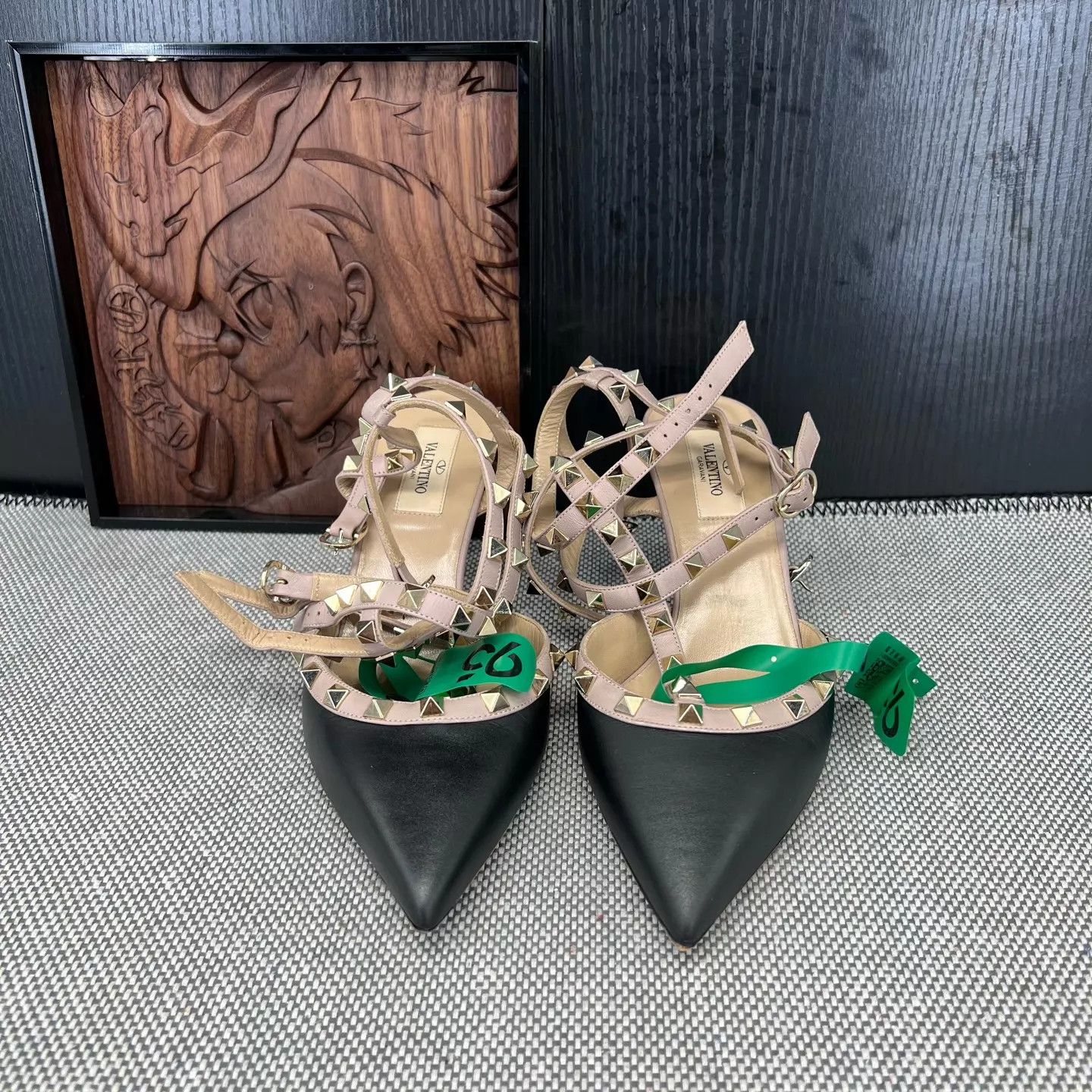 Valentino Valentino Rockstud Heels 39 Worn Once New Boxed Size US 8.5 / IT 38.5 - 4 Thumbnail