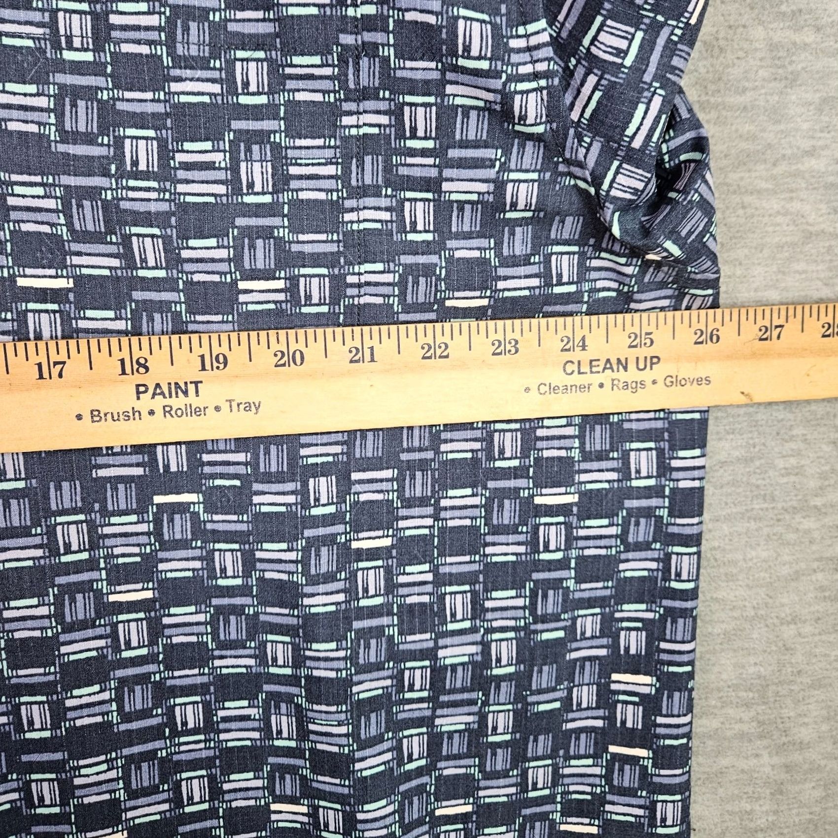 Tommy Bahama Tommy Bahama Button Up Shirt Men Blue Geometric Print Short Sleeve Casual Sz 2XL Size US XXL / EU 58 / 5 - 6 Thumbnail