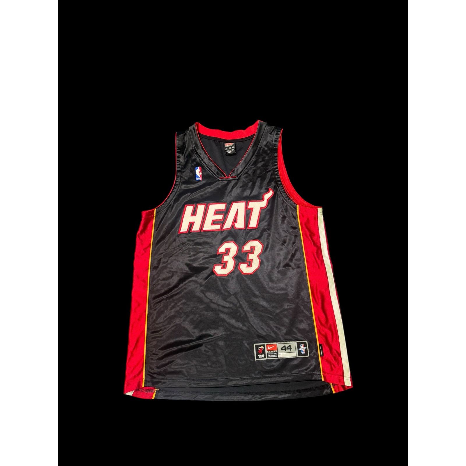 Nike Vintage Miami Heat #33 Alonzo Mourning Jersey Size US L / EU 52-54 / 3 - 1 Thumbnail