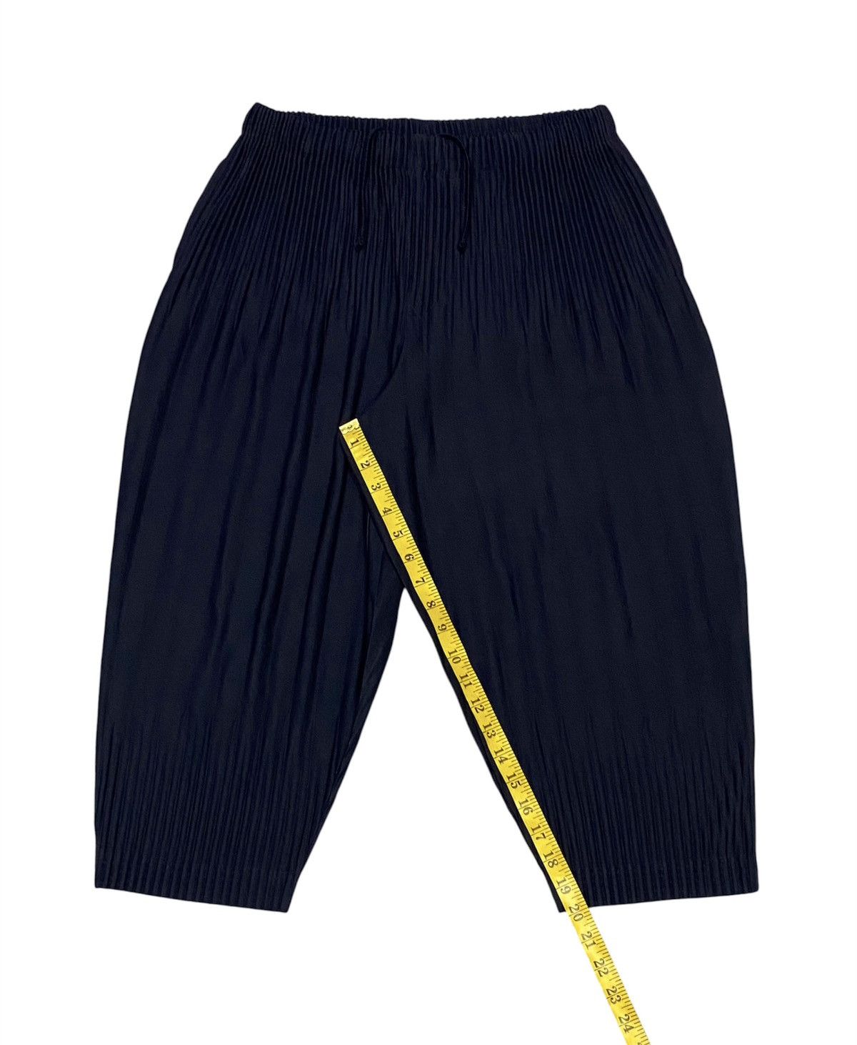 Issey Miyake Homme Plisse Issey Miyake Blue Black Pleated Cropped Pants Size US 34 / EU 50 - 19 Thumbnail
