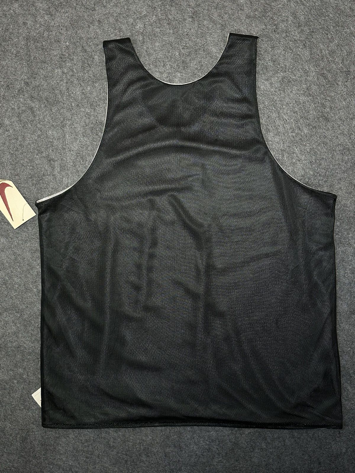 Nike Nike reversible silver and black tank top. Size US XL / EU 56 / 4 - 9 Thumbnail