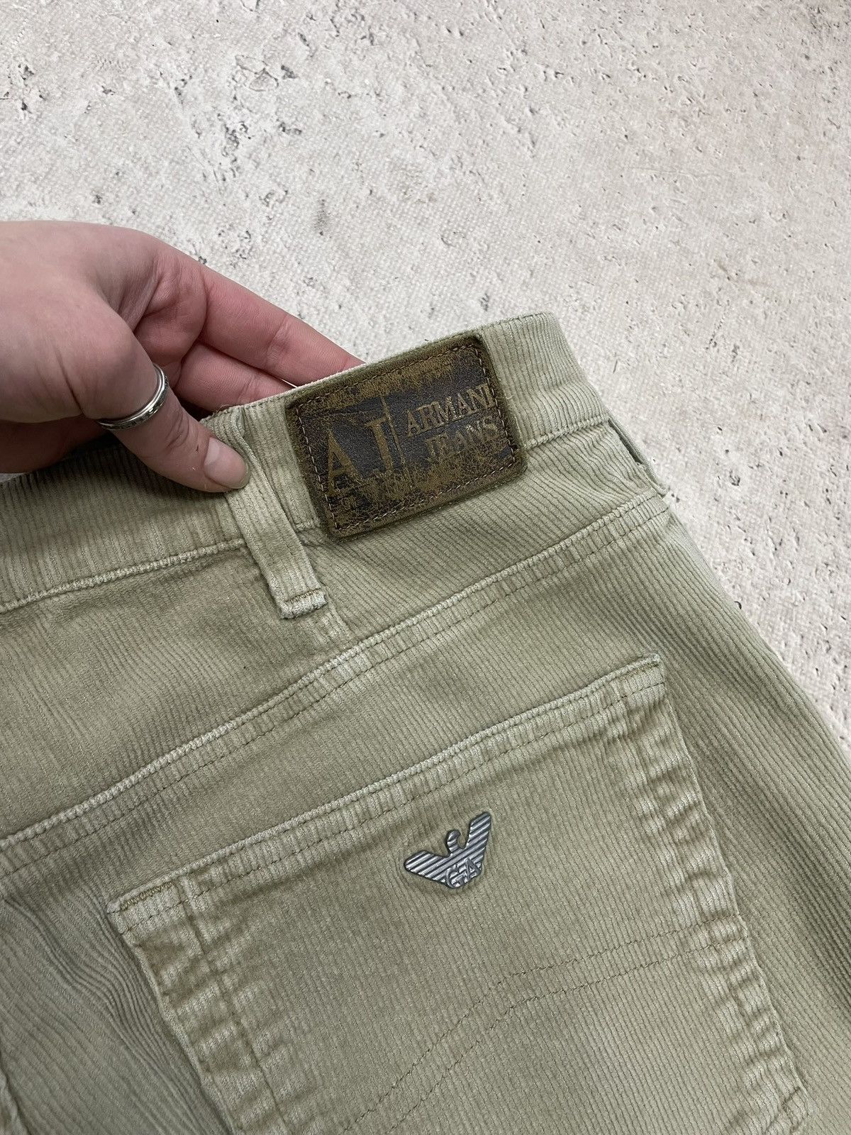 Armani Armani Jeans beige retro velvet classic comfort fit pants Size US 33 - 14 Thumbnail