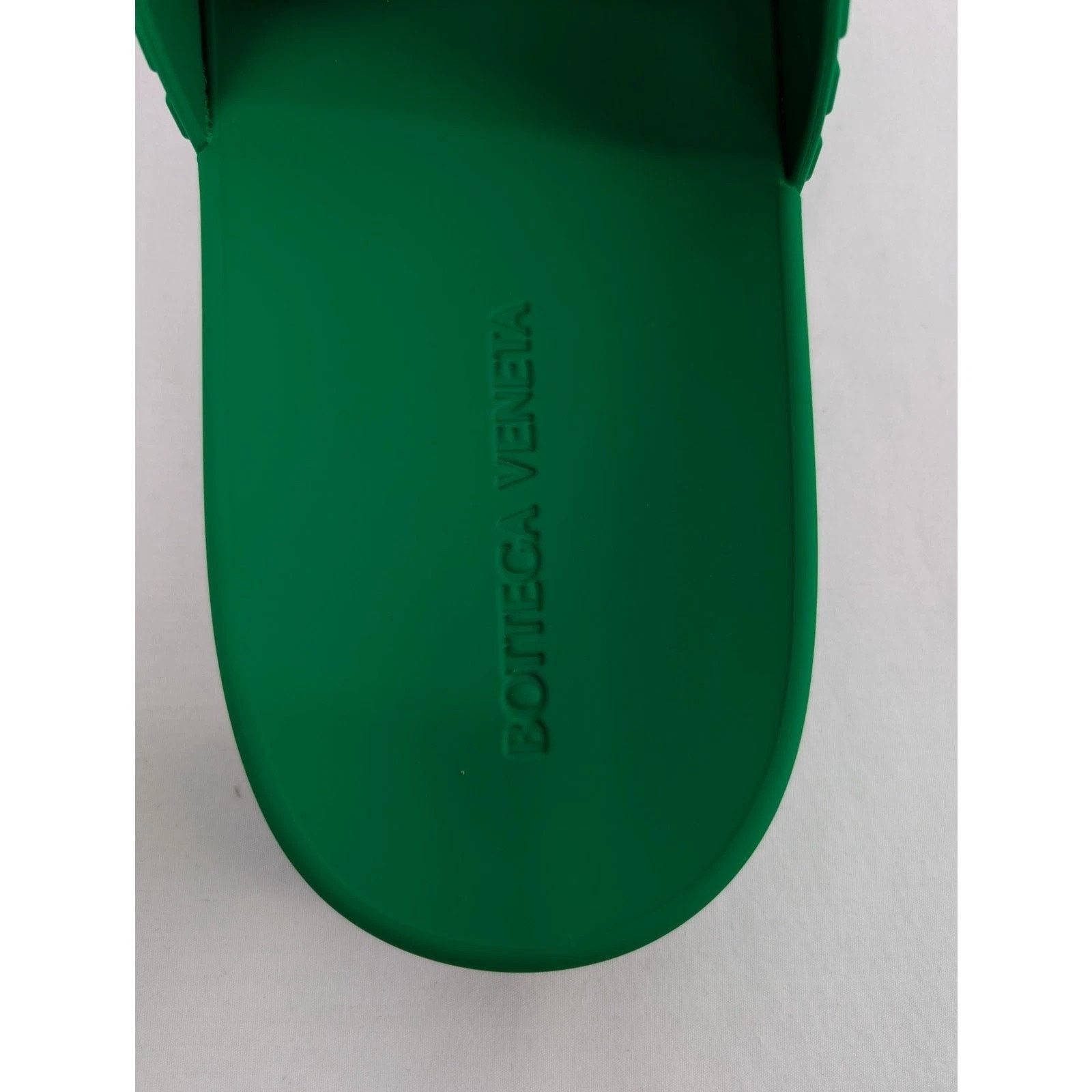Bottega Veneta o1rshd1 Rubber Carpet Slider Sandal in Parakeet Size US 13 / EU 46 - 14 Thumbnail