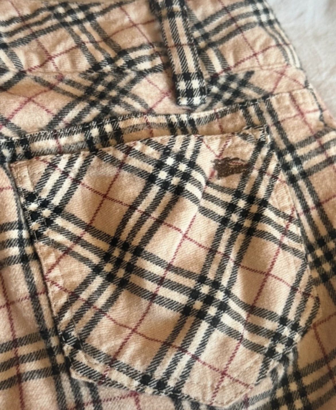 Burberry Burberry Nova Check Wool Mini Skirt XS/US 2 Size 26" / US 2 / IT 38 - 4 Thumbnail