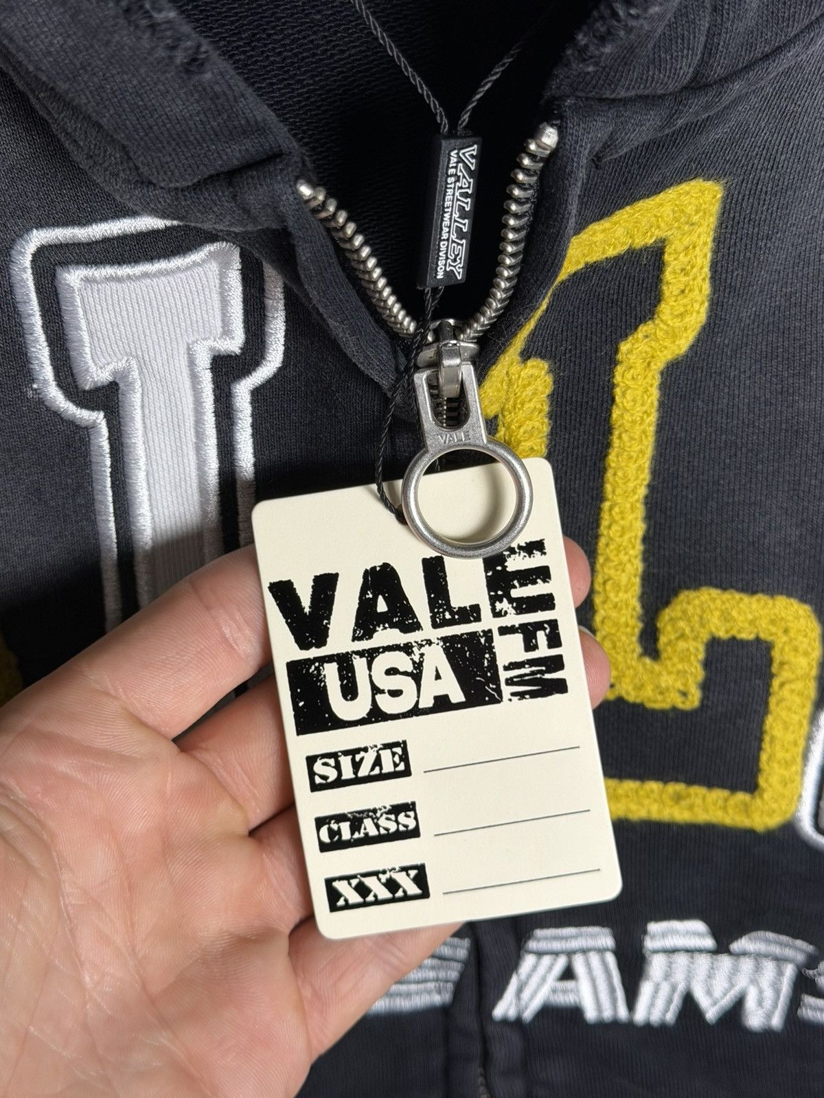 Vale Vale Forever Lethal Zip Up 'Black/Yellow' Size US M / EU 48-50 / 2 - 3 Thumbnail