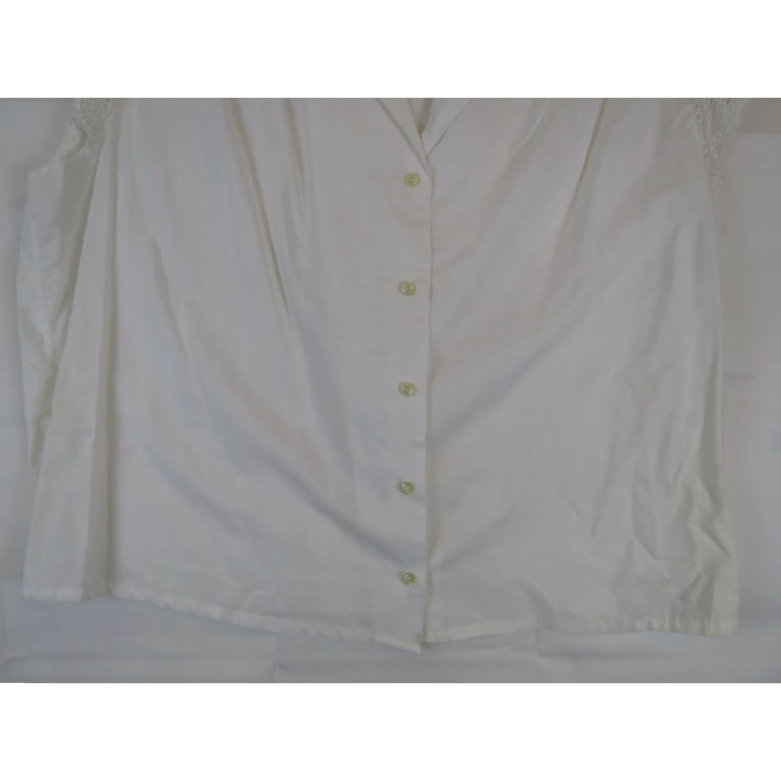 Vintage VINTAGE Charlotte G Shirt 1X White Womens 1X Blouse 50s, 60s, 70s Casual Button Collared Sleeve-less Breathable Vintage Christmas Size XL / US 12-14 / IT 48-50 - 2 Thumbnail