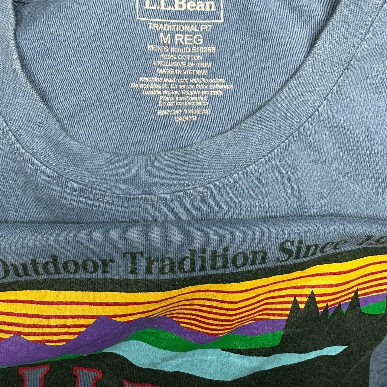 L.L. Bean × Vintage Traverse Graphic Tee Katahdin Logo Size US M / EU 48-50 / 2 - 5 Thumbnail