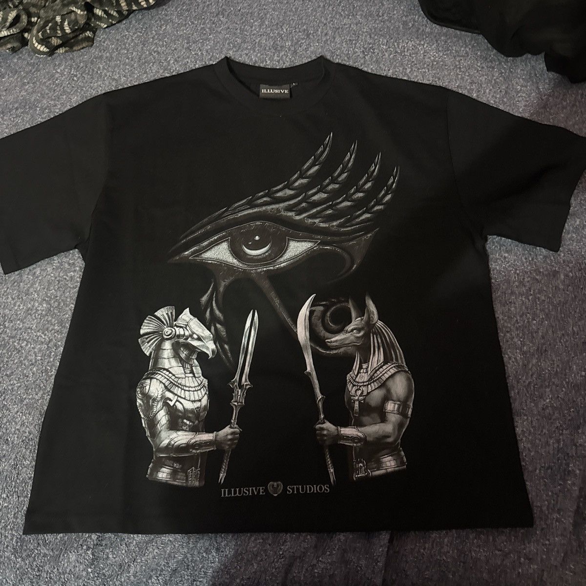 Other Illusive studios 3 god tee Size US L / EU 52-54 / 3 - 1 Thumbnail