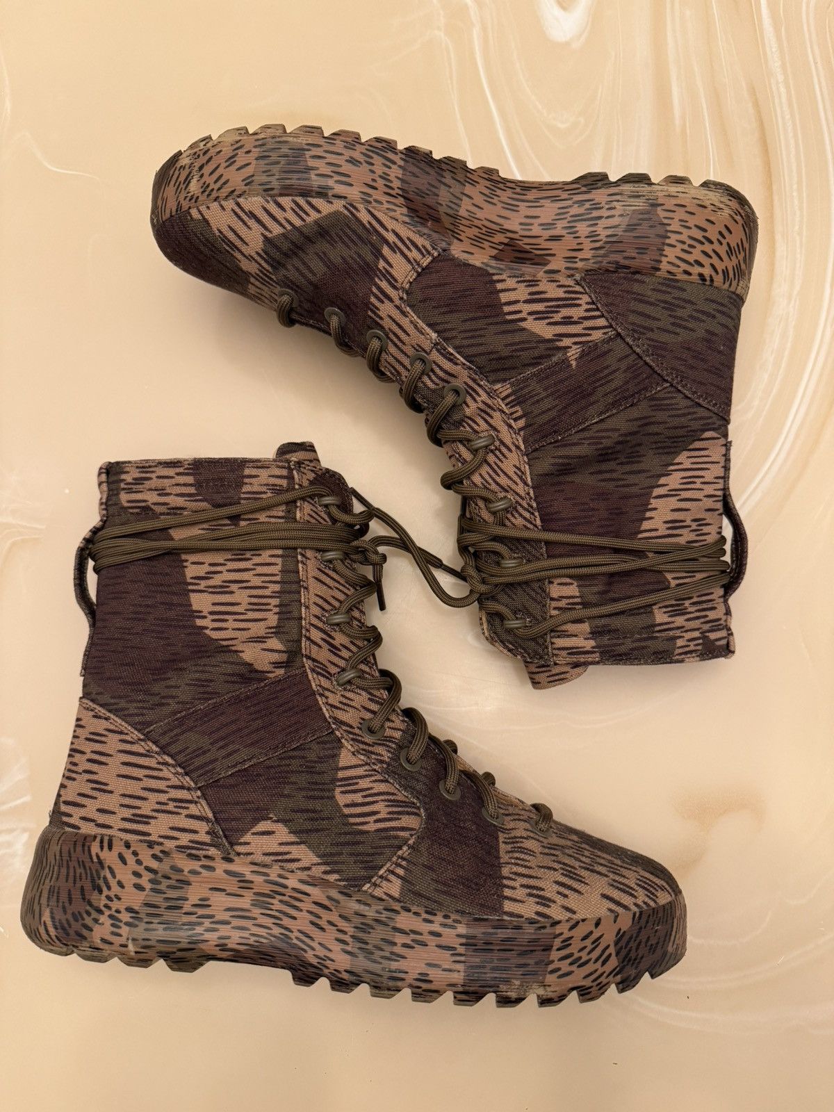 *** RARE YEEZY SEASON 6 SPLINTER CAMO BOOTS
