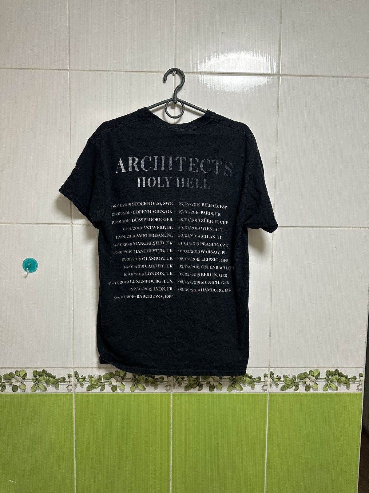 Band Tees × Vintage Architectc holy hell world tour 2019 rare size M Size US M / EU 48-50 / 2 - 4 Thumbnail