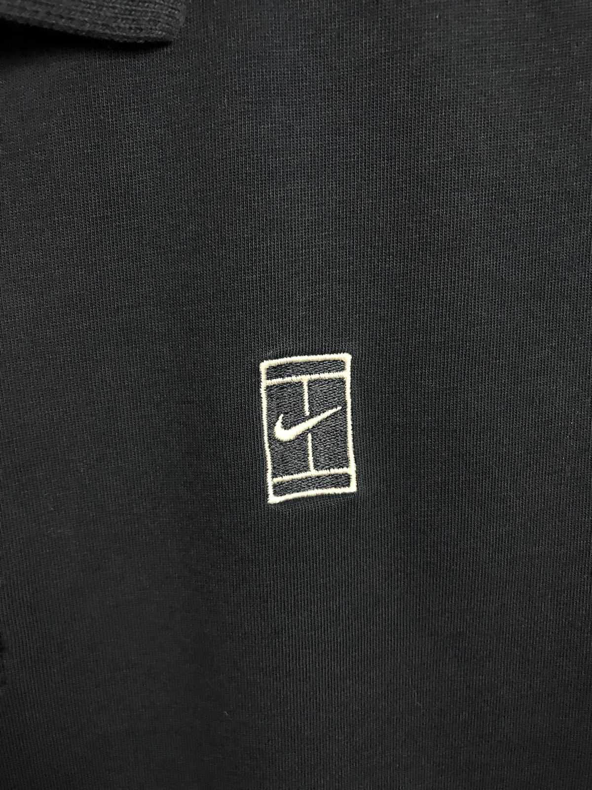 Nike Vintage Nike court streetwear polo tee Size US M / EU 48-50 / 2 - 3 Thumbnail