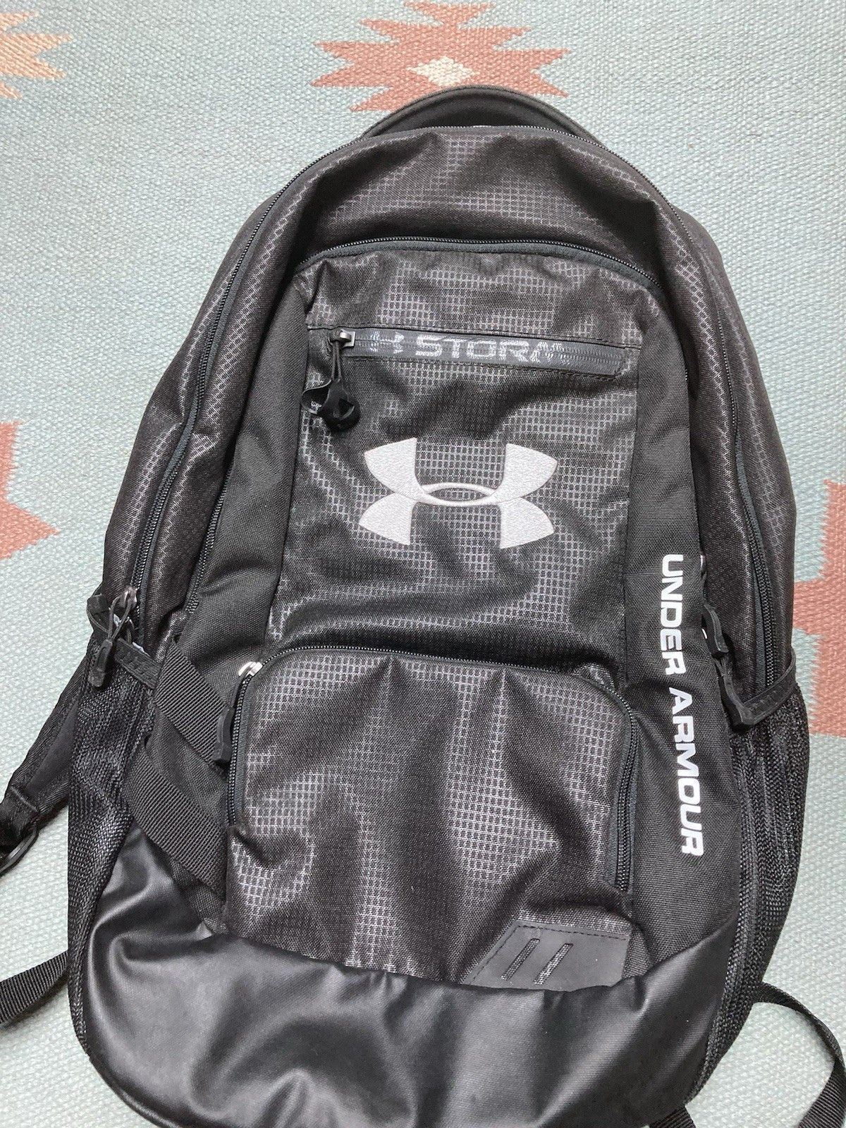 Under Armour Under Armour Hustle Backpack Graphite Gym School Exc Cond Size ONE SIZE - 2 Thumbnail