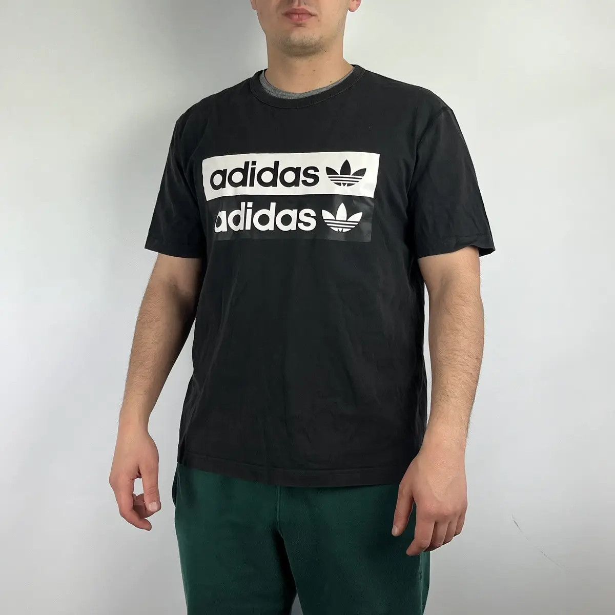 Adidas Adidas Tshirt rave logo size Medium Size US M / EU 48-50 / 2 - 1 Thumbnail