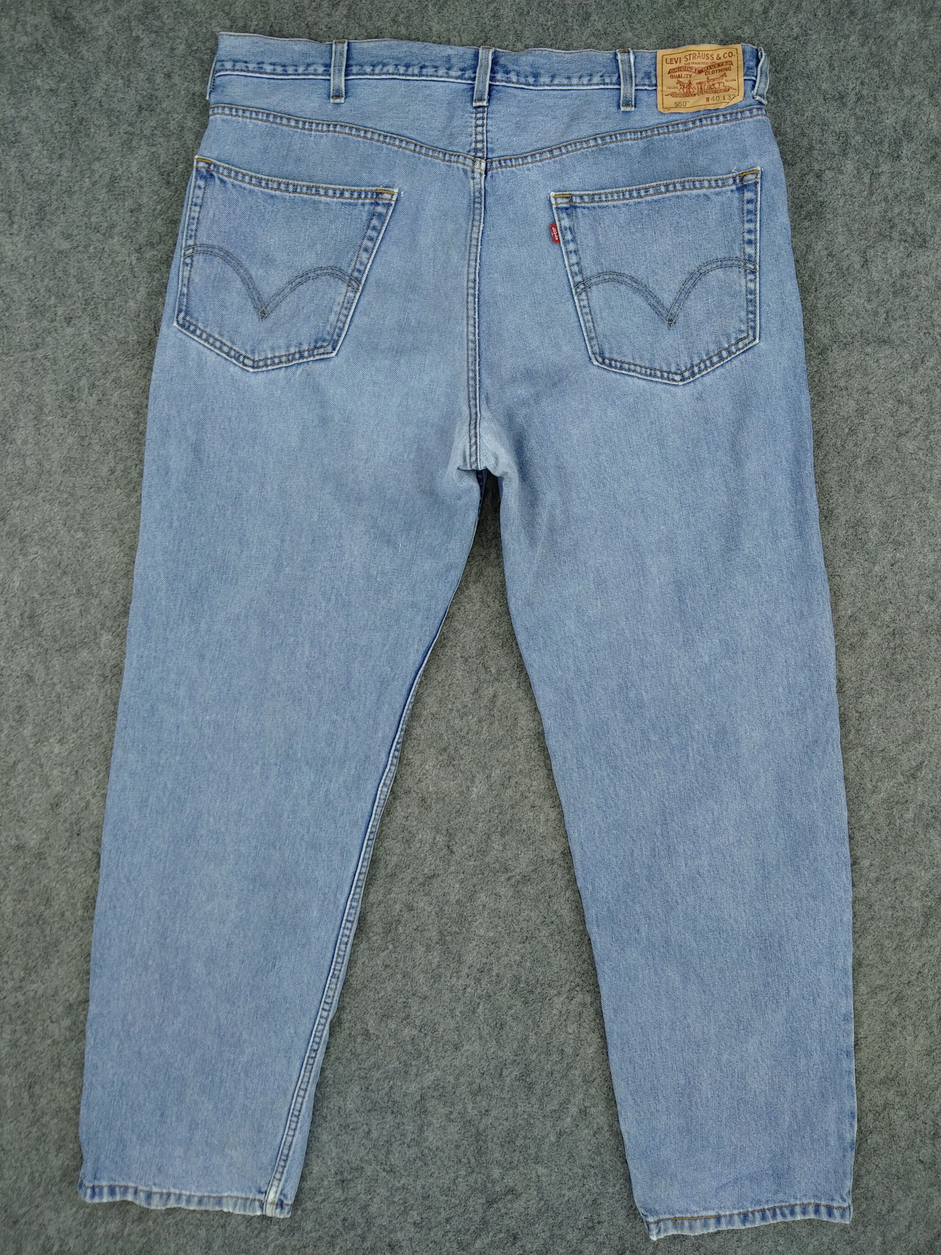 Levi's Light Wash Relaxed Fit Vintage Levi's 550 Denim -JN1040 Size US 40 / EU 56 - 2 Thumbnail