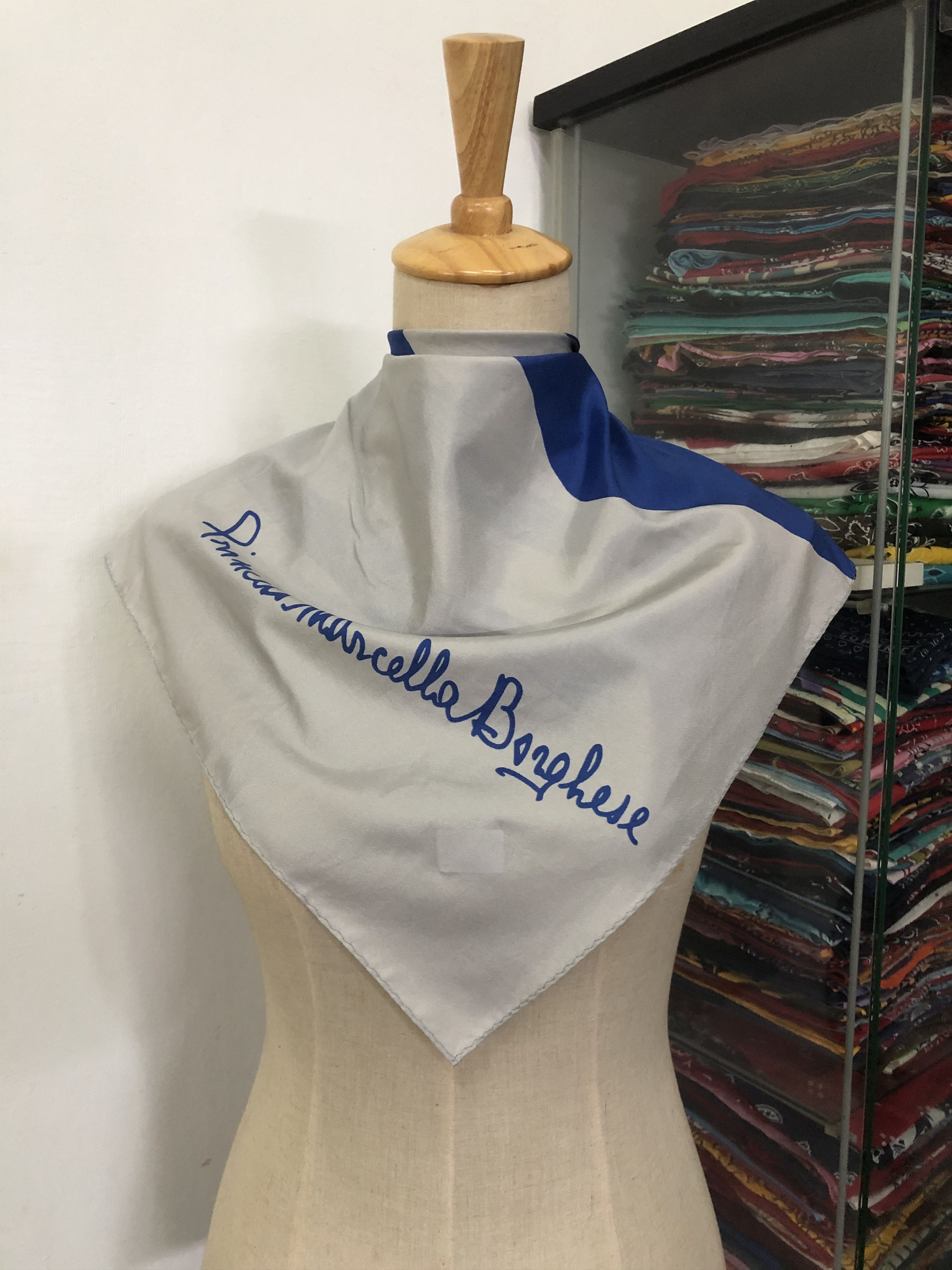 Vintage Vintage Silk Scarf Size ONE SIZE - 1 Thumbnail