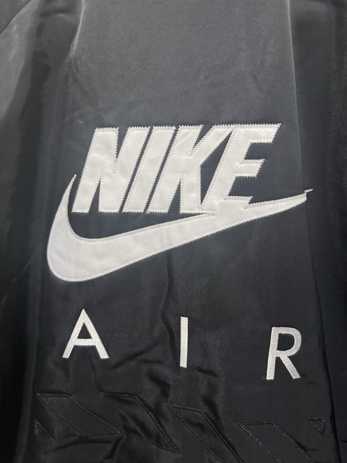 Nike NWT Nike Air Varsity Therma-Fit Bomber Jacket HJ0301-010 Size US L / EU 52-54 / 3 - 7 Thumbnail