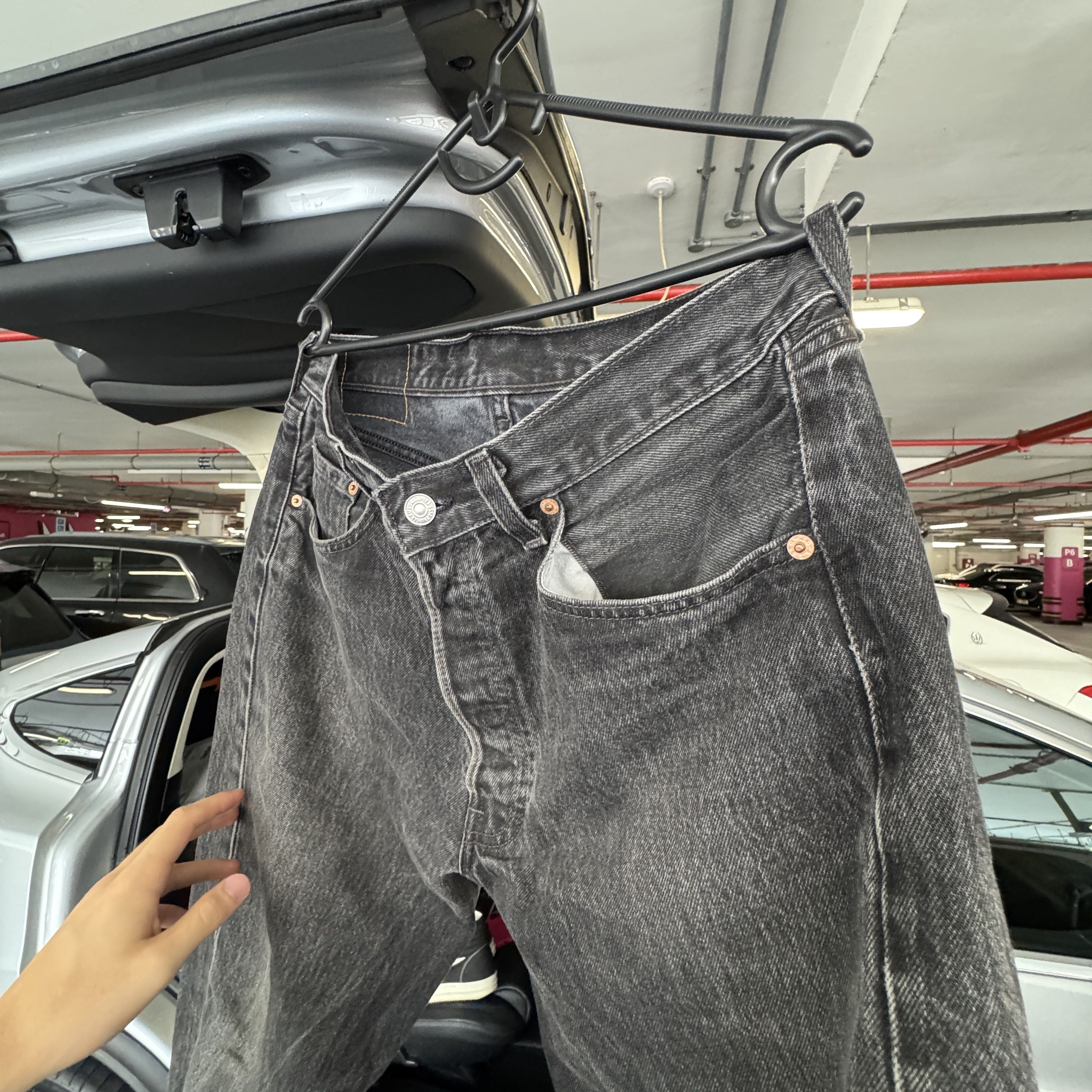 Levi's Vintage Flared Levi’s Jeans Size 33 x 34 Size US 33 - 14 Thumbnail