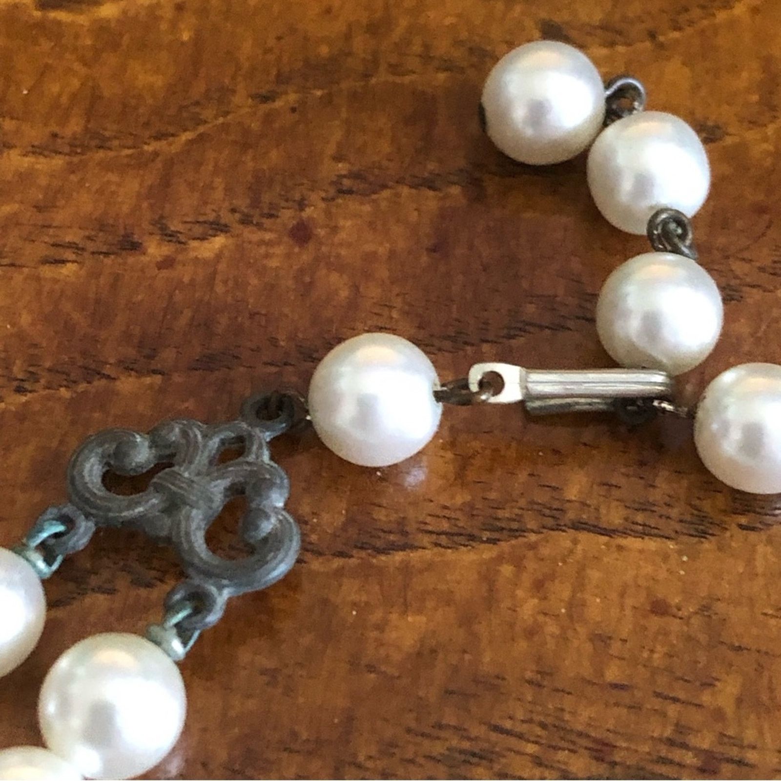 Vintage Vintage mid century white pearl AB choker necklace Size ONE SIZE - 10 Thumbnail