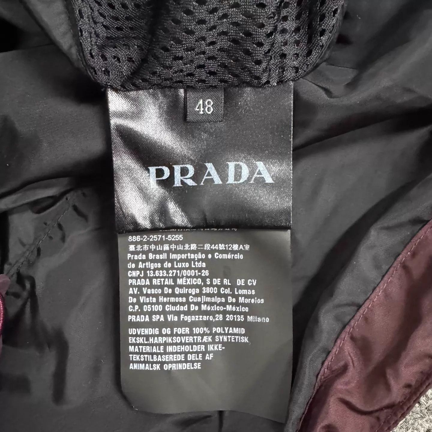 Prada Prada Wine Red Hooded W/P Windproof Jacket 48 Size US M / EU 48-50 / 2 - 7 Thumbnail