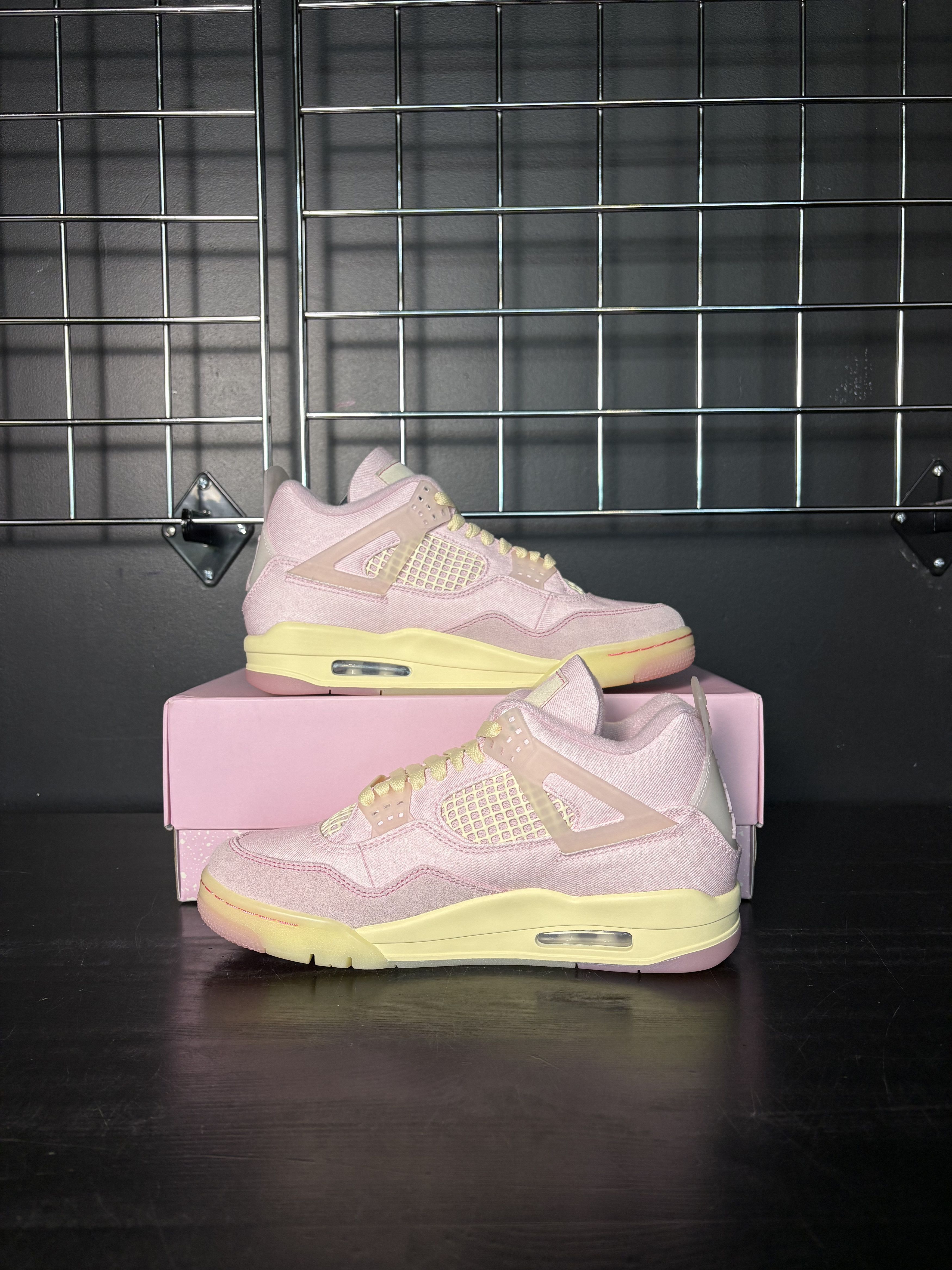 Jordan Brand Air Jordan 4 Retro "Iced Carmine" (WMNS) - Size 9.5 Size US 9.5 / EU 42-43 - 2 Thumbnail