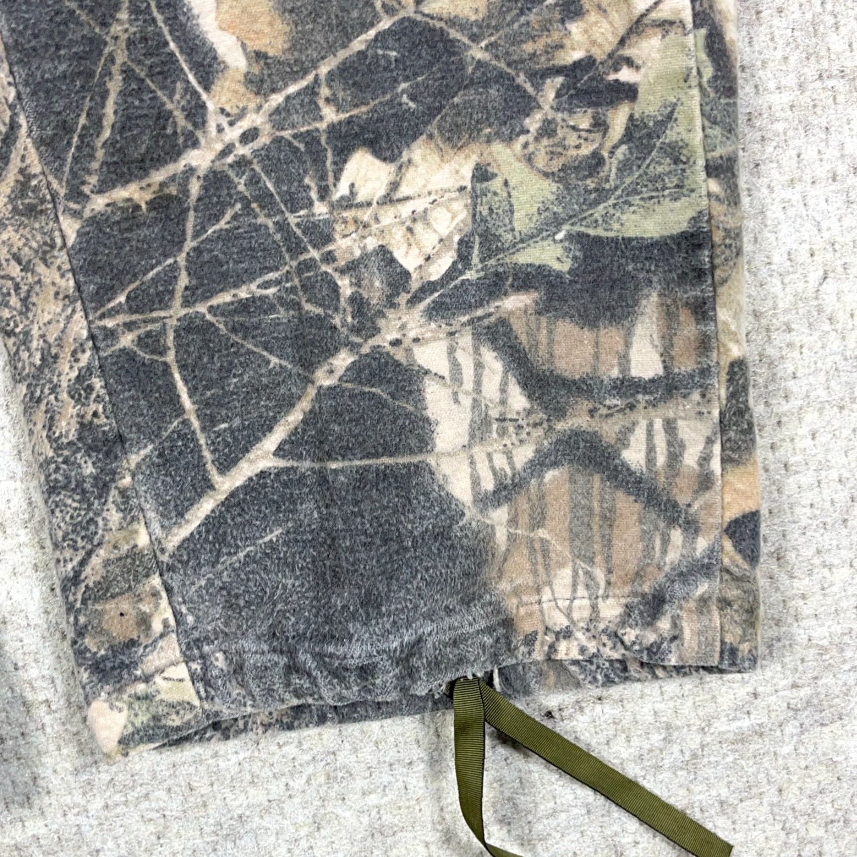 Realtree VINTAGE Realtree Camouflage Cargo Pants Men 34x31 Baggy 90s Chamois USA Cotton Canvas Brown 5-Pocket Design, Cargo, Relaxed, Straight Mens Size US 34 / EU 50 - 6 Thumbnail