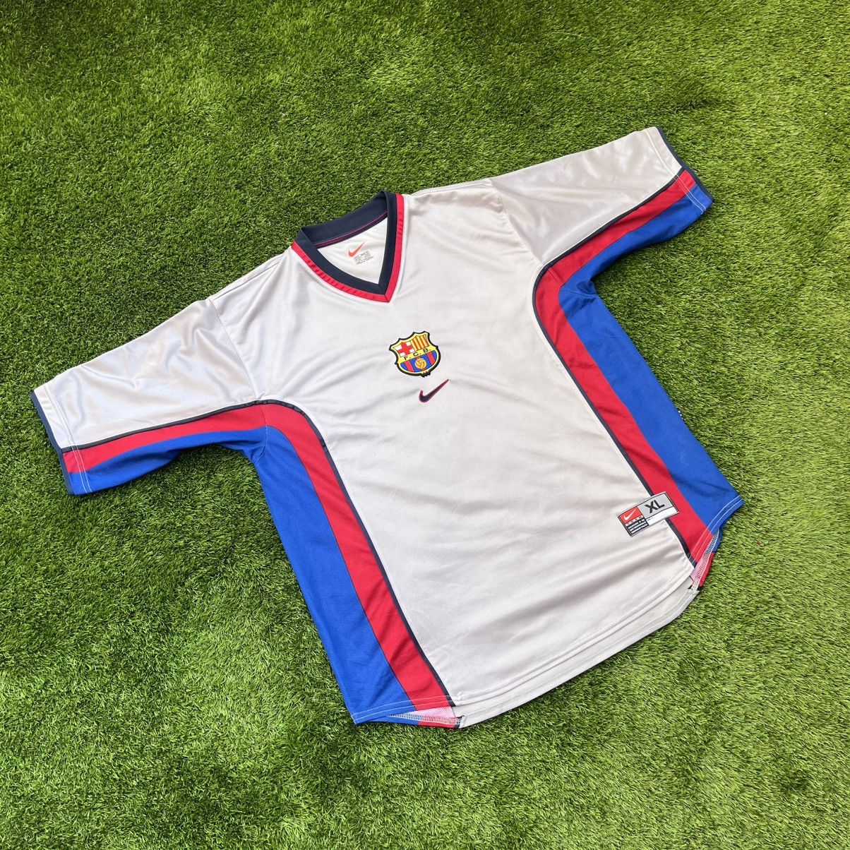 Nike FC Barcelona 1999/00 Away Shirt – Nike Size US XL / EU 56 / 4 - 3 Thumbnail