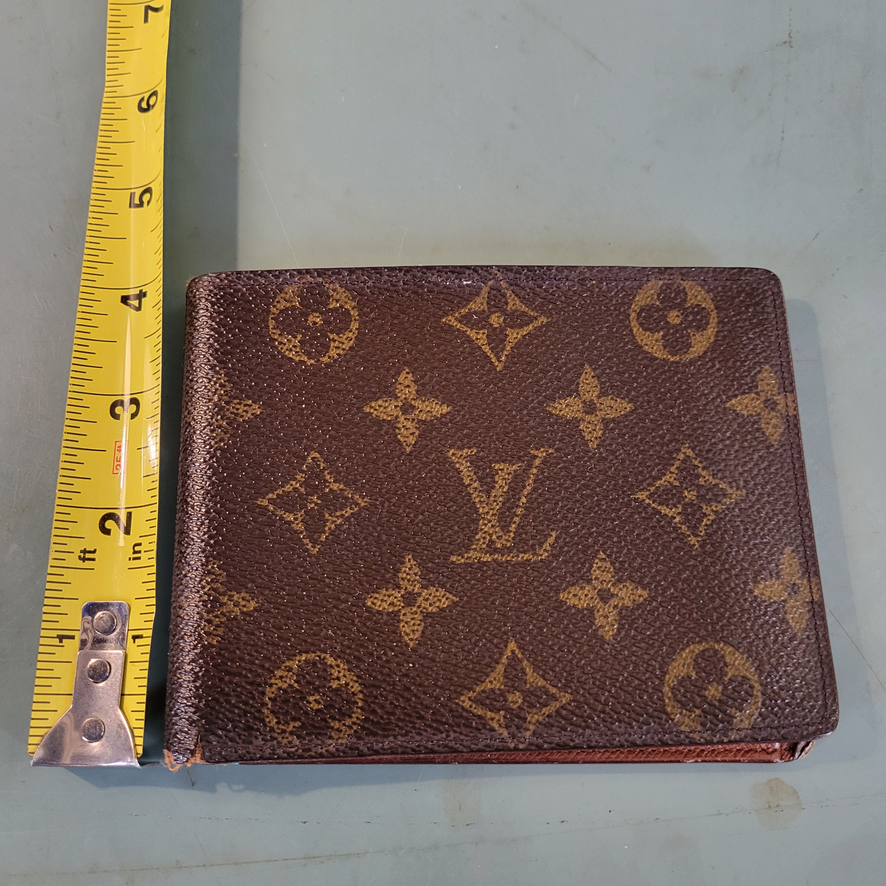 Louis Vuitton Rare Louis Vuitton Monogram Large Bifold With Card Insert Size ONE SIZE - 13 Thumbnail