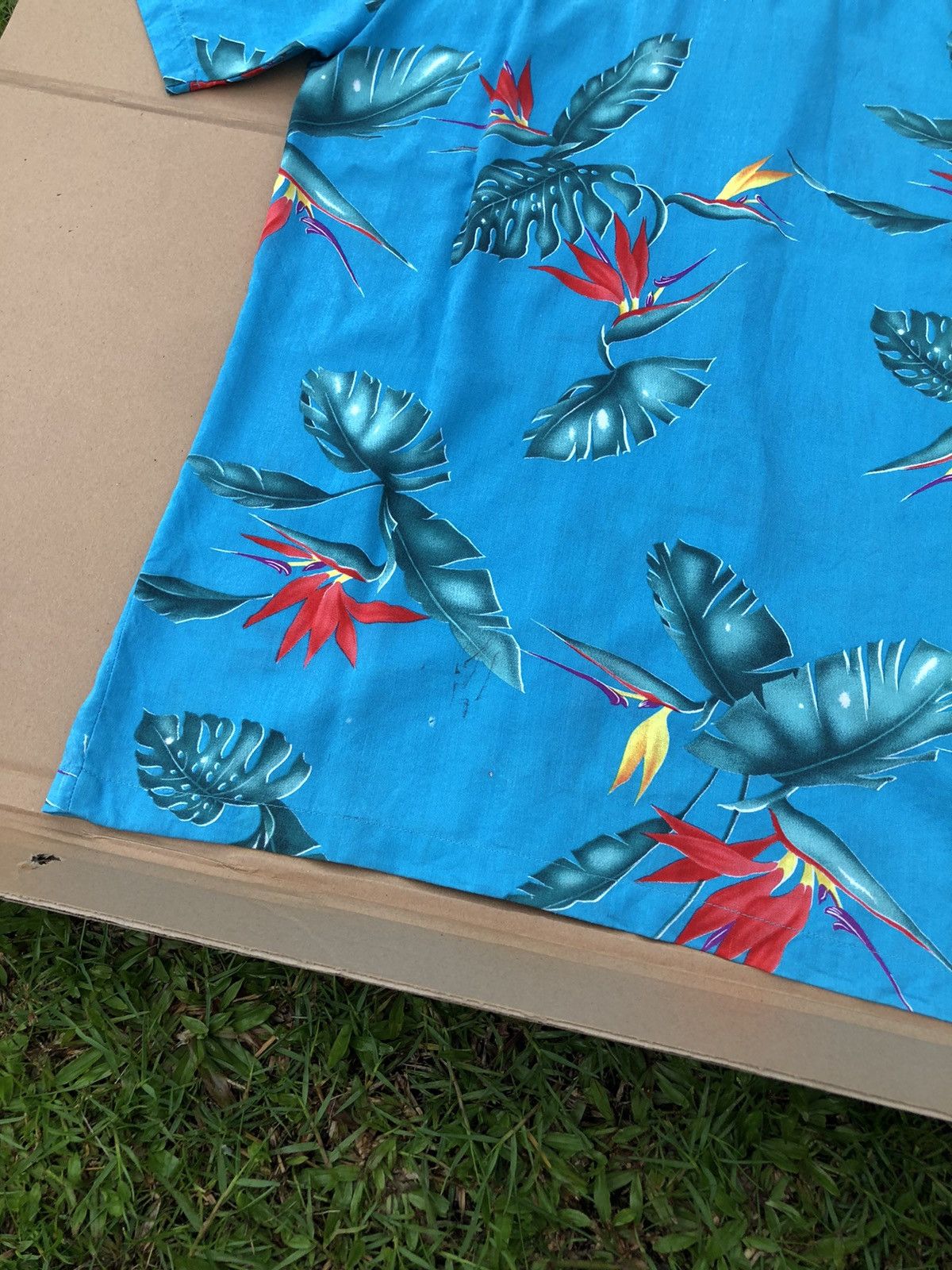 Vintage Vintage Paradise Found Honolulu, Hawaii 100% Rayon Button Size US M / EU 48-50 / 2 - 12 Thumbnail
