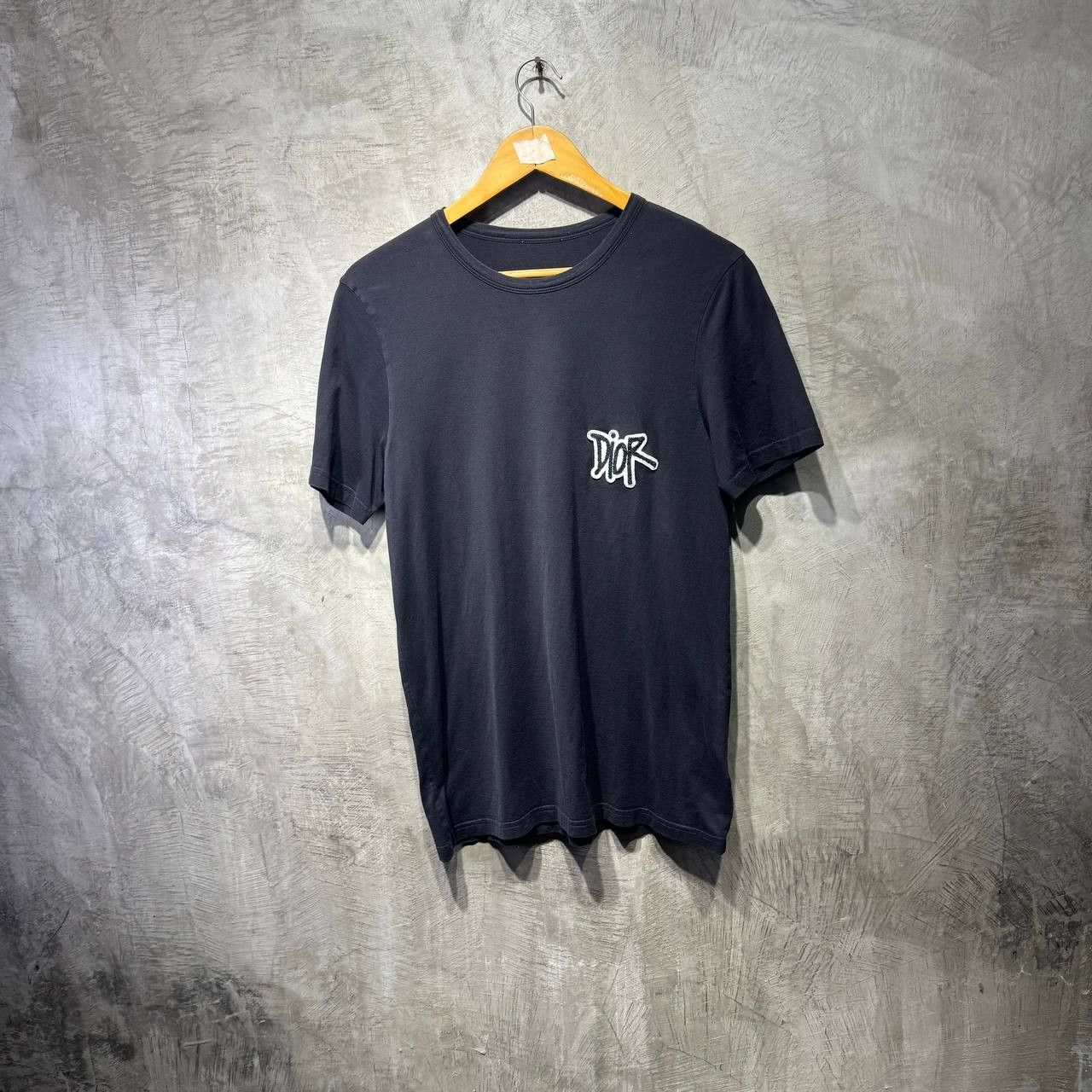 Dior × Stussy Dior X Stussy Patch logo tee Size US S / EU 44-46 / 1 - 1 Thumbnail