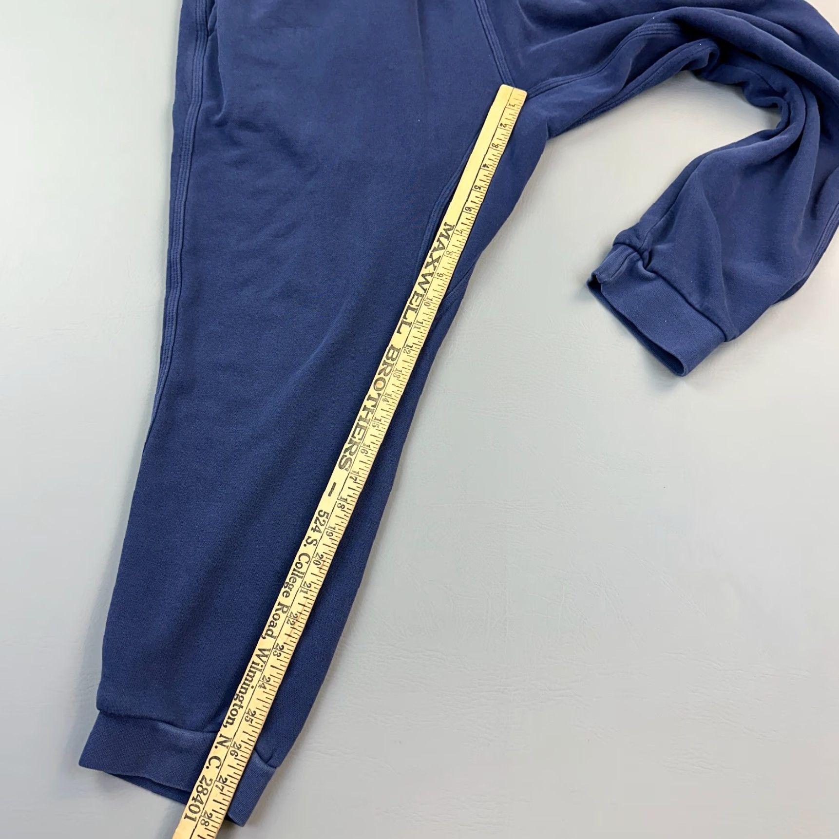 Nike VINTAGE Nike Sportswear Club Fleece Pants Mens XL Blue Jogger Sweatpants Swoosh Logo Size US 36 / EU 52 - 2 Thumbnail