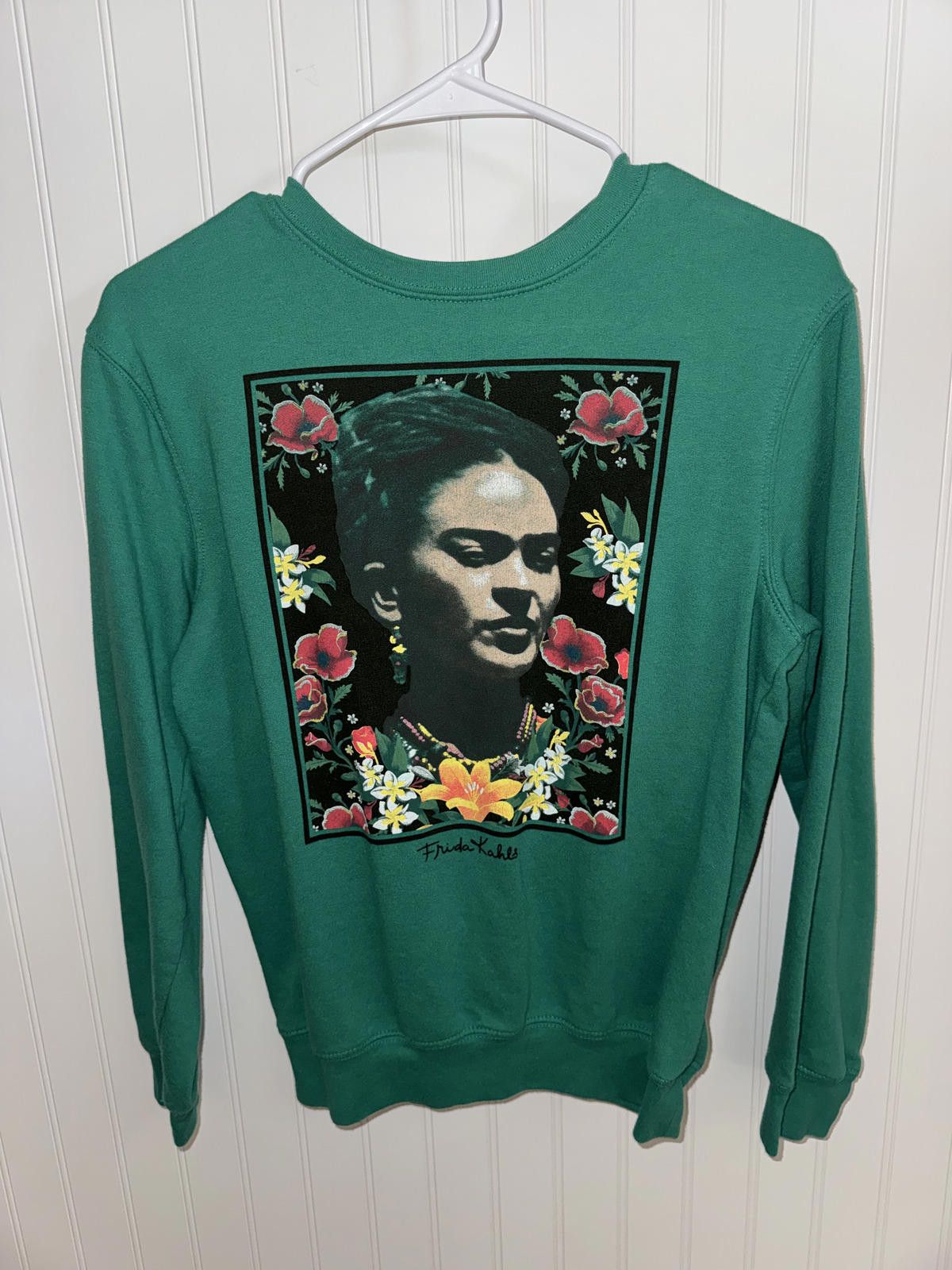 Other Frida Kahlo Green Sweatshirt with Floral Graphic Size S / US 4 / IT 40 - 1 Thumbnail