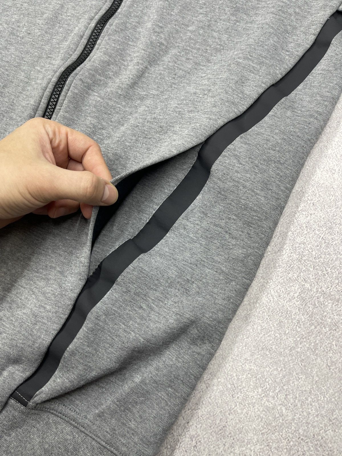 Nike Women Nike Tech Fleece Cocoon Mesh Hoodie Grey Drill Size S Size S / US 4 / IT 40 - 7 Thumbnail