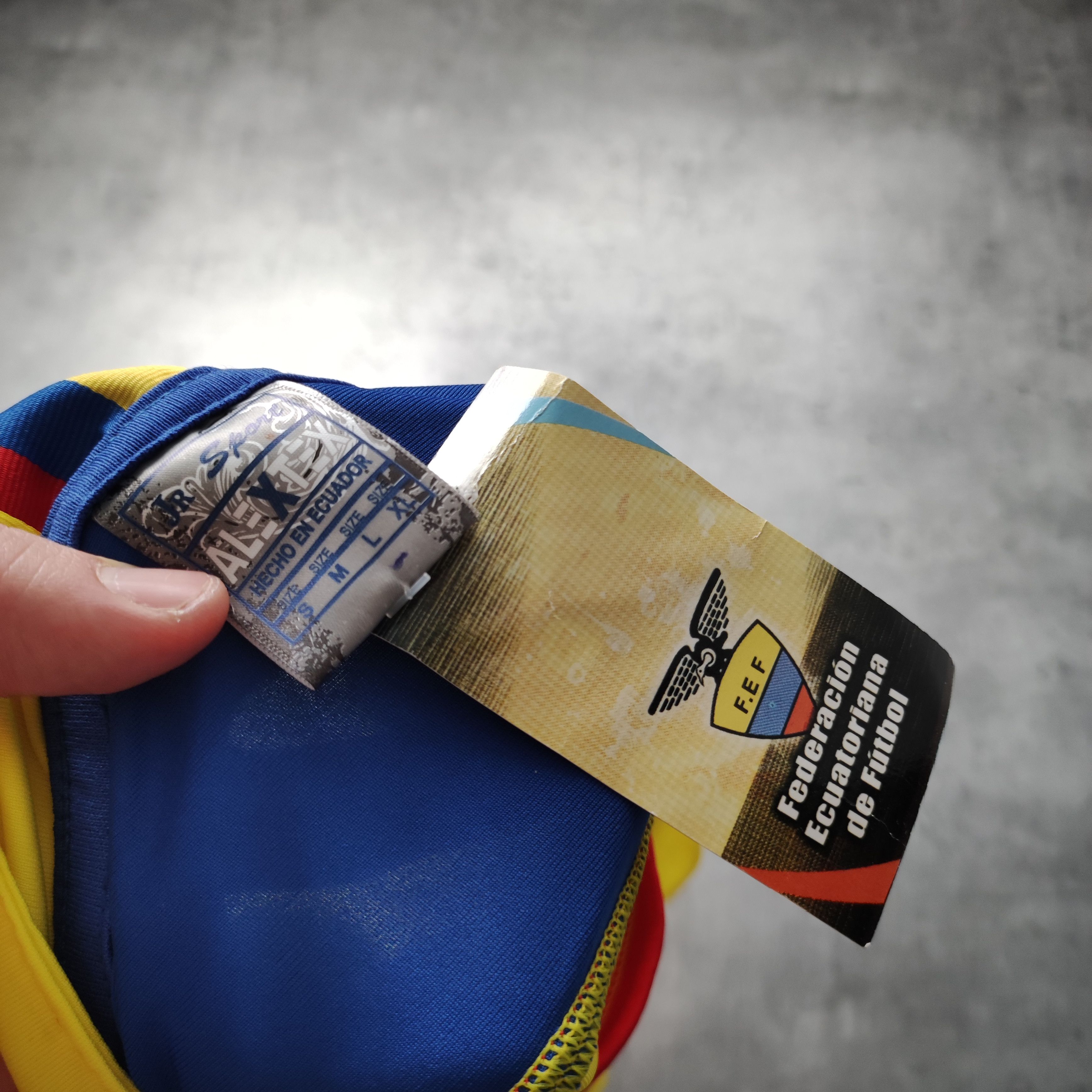Vintage RARE 2011-13 Ecuador Football National Team Home Jersey Size US L / EU 52-54 / 3 - 7 Thumbnail