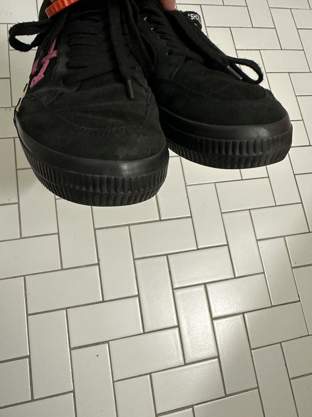 Off-White OFF-White Vulc Low Black Fuchsia Sneakers size 42 Size US 9 / EU 42 - 4 Thumbnail