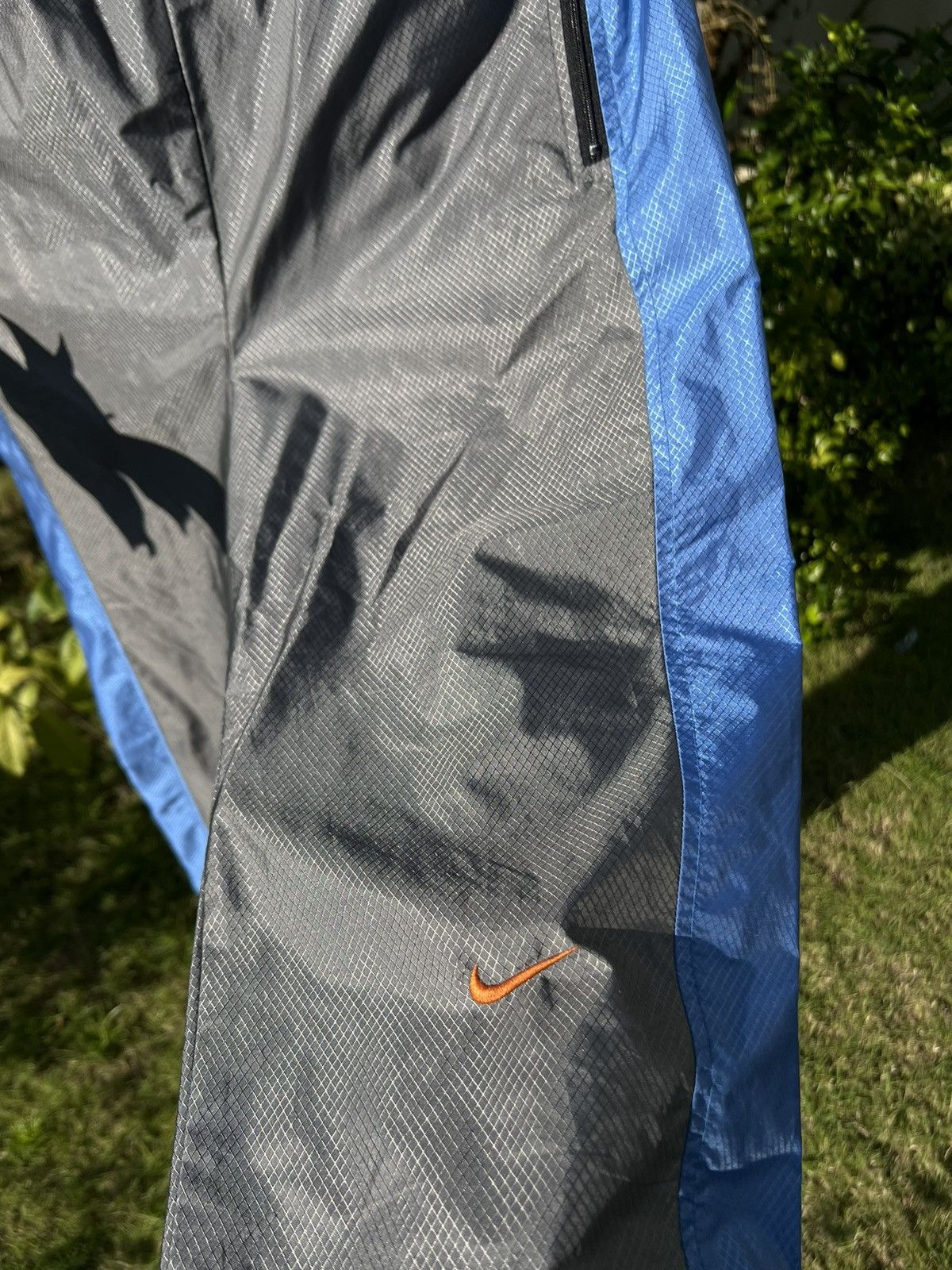 Nike × Vintage 90's NIKE RARE KNEE ORANGE SWOOSH LOGO Y2K TRACK BAGGY PANTS Size US 32 / EU 48 - 4 Thumbnail