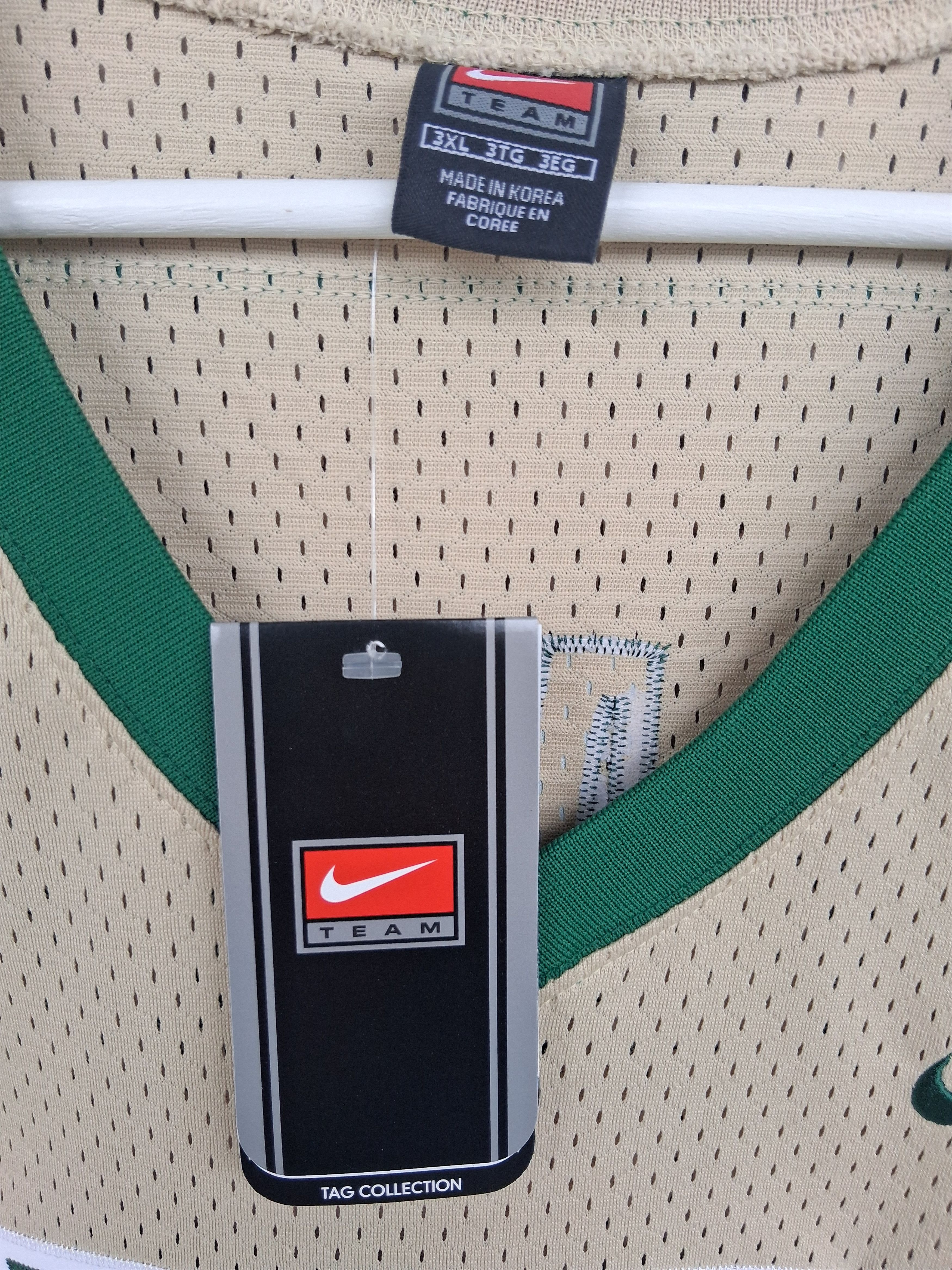 Nike Nike LeBron James St. Vincent-Mary H.S. Jersey T.A.G 2003 Size US XXL / EU 58 / 5 - 6 Thumbnail
